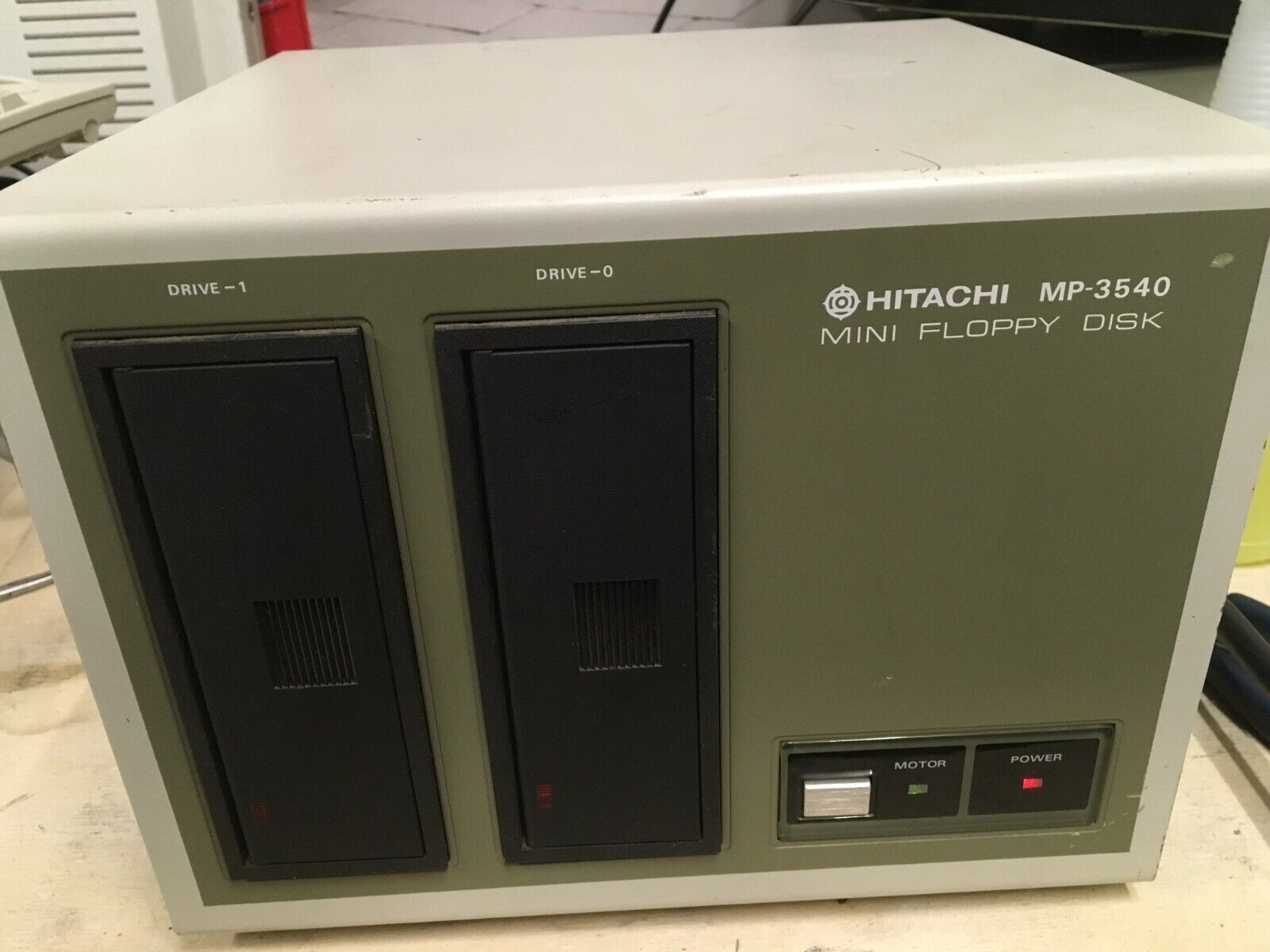 VERY Rare HITACHI MINI Floppy Disk Unit MP-3540 DISK DUAL EXTERNAL 5 1/4"