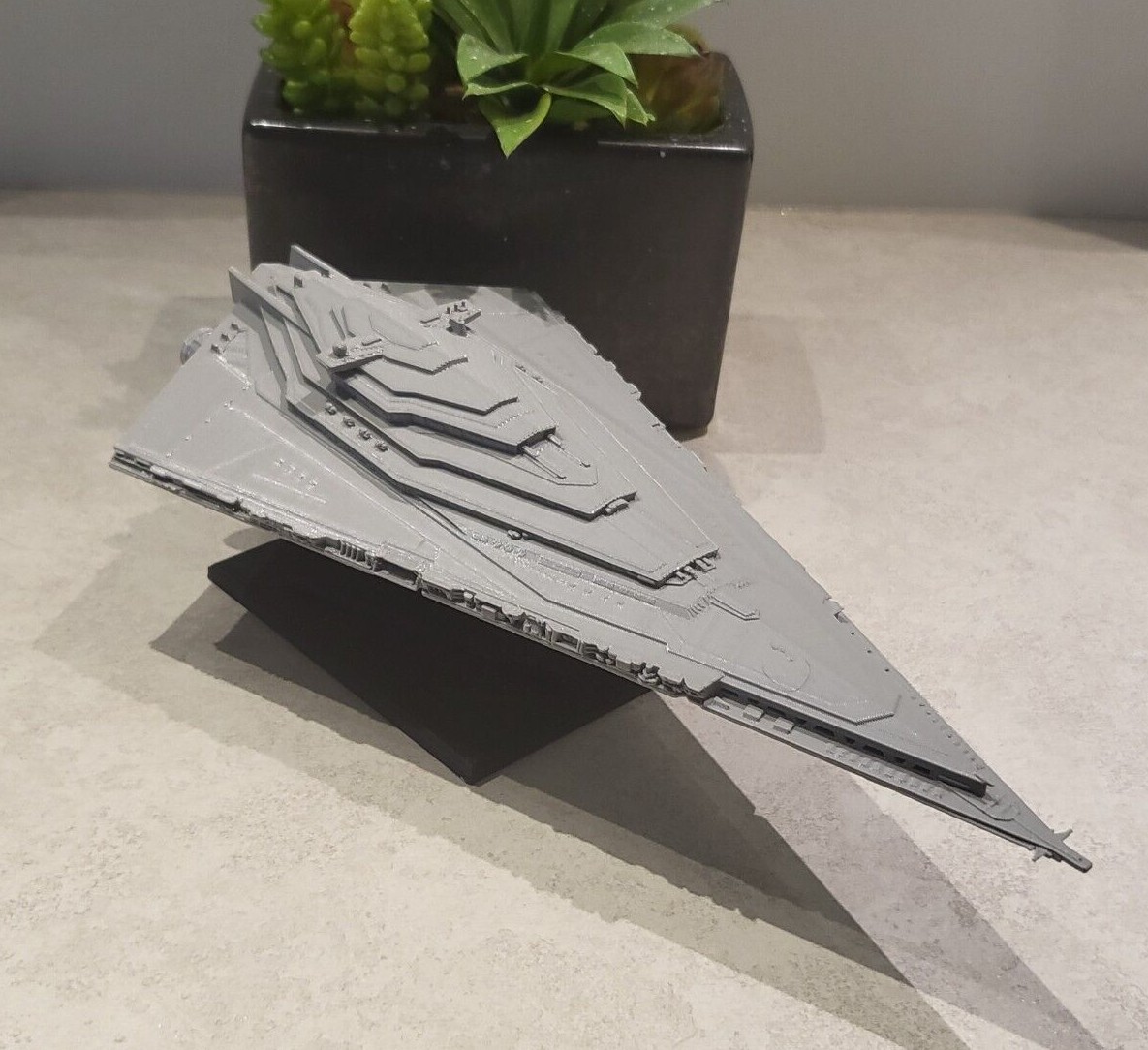 Star Wars Resurgent Star Destroyer Ship With Stand 1:9000 Scale