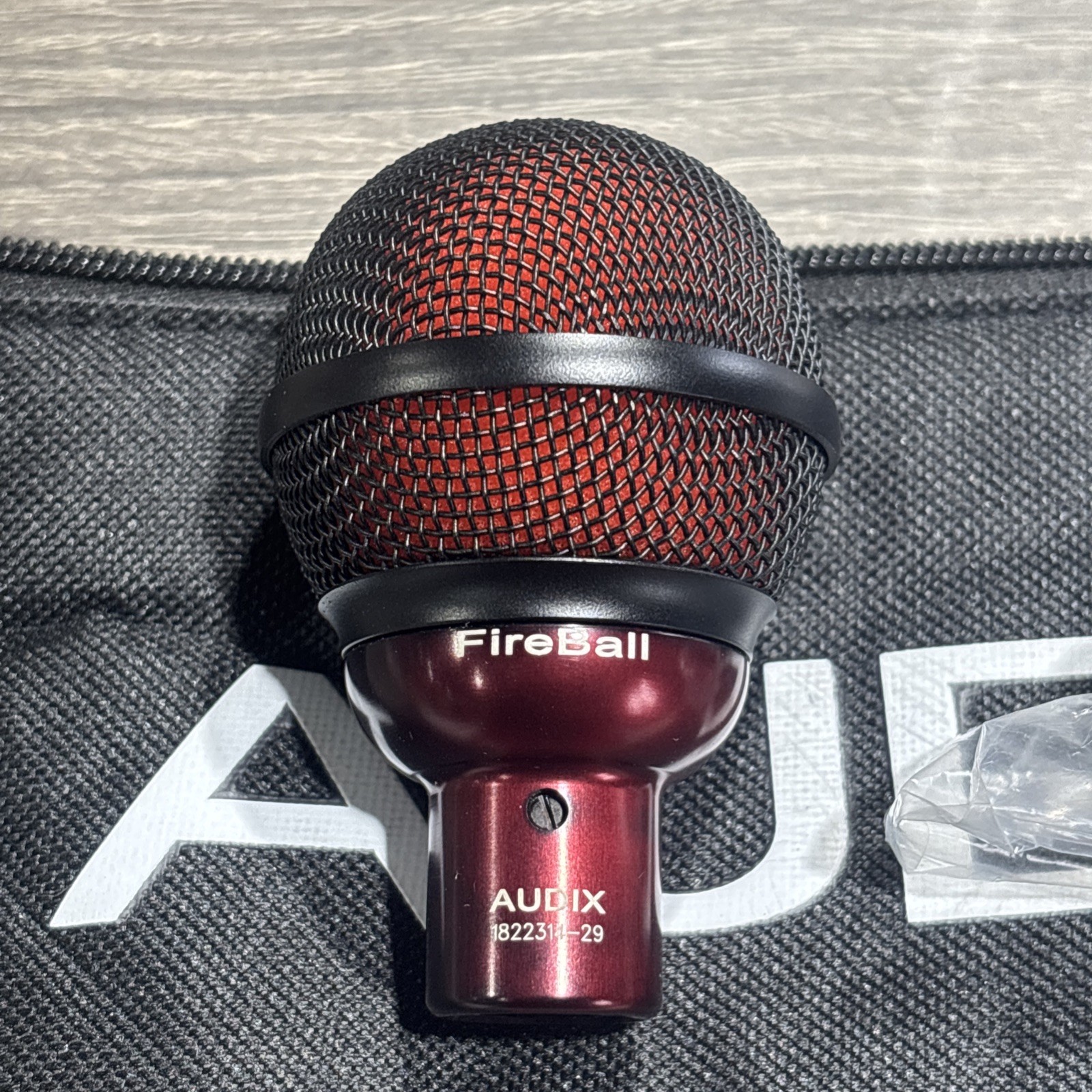 AUDIX Fireball Dynamic Harmonica Microphone and Harp Mic - Black/Red