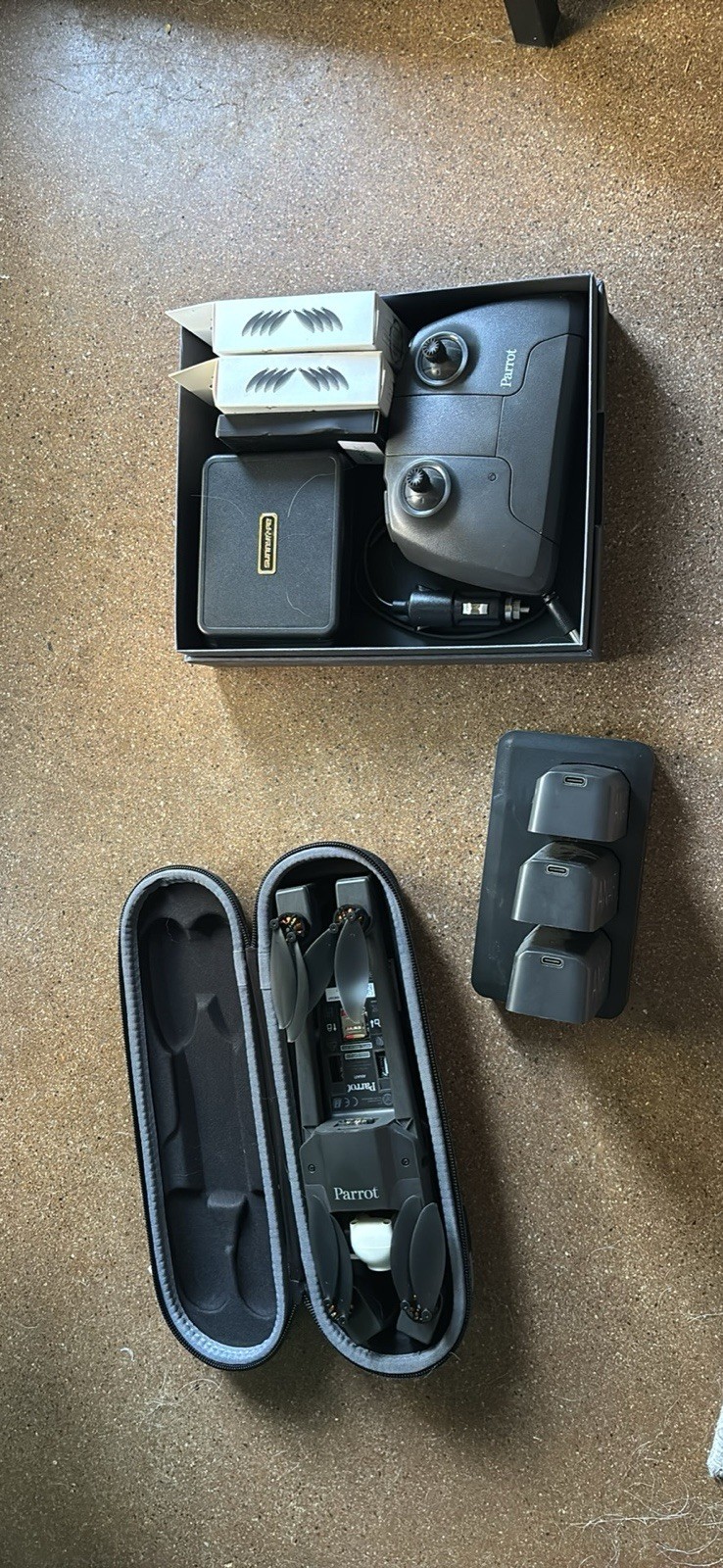 Parrot ANAFI Ready to Fly Camera Drone Bundle w/ Remote, 3 Batt, Dock, Case