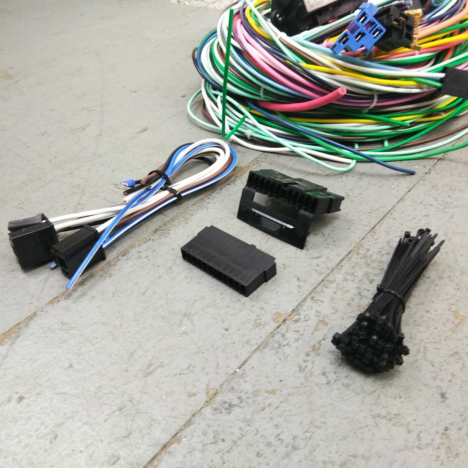 1987 - 2001 2WD Wire Harness Upgrade Kit fits Dakota painless terminal RT 12v SE