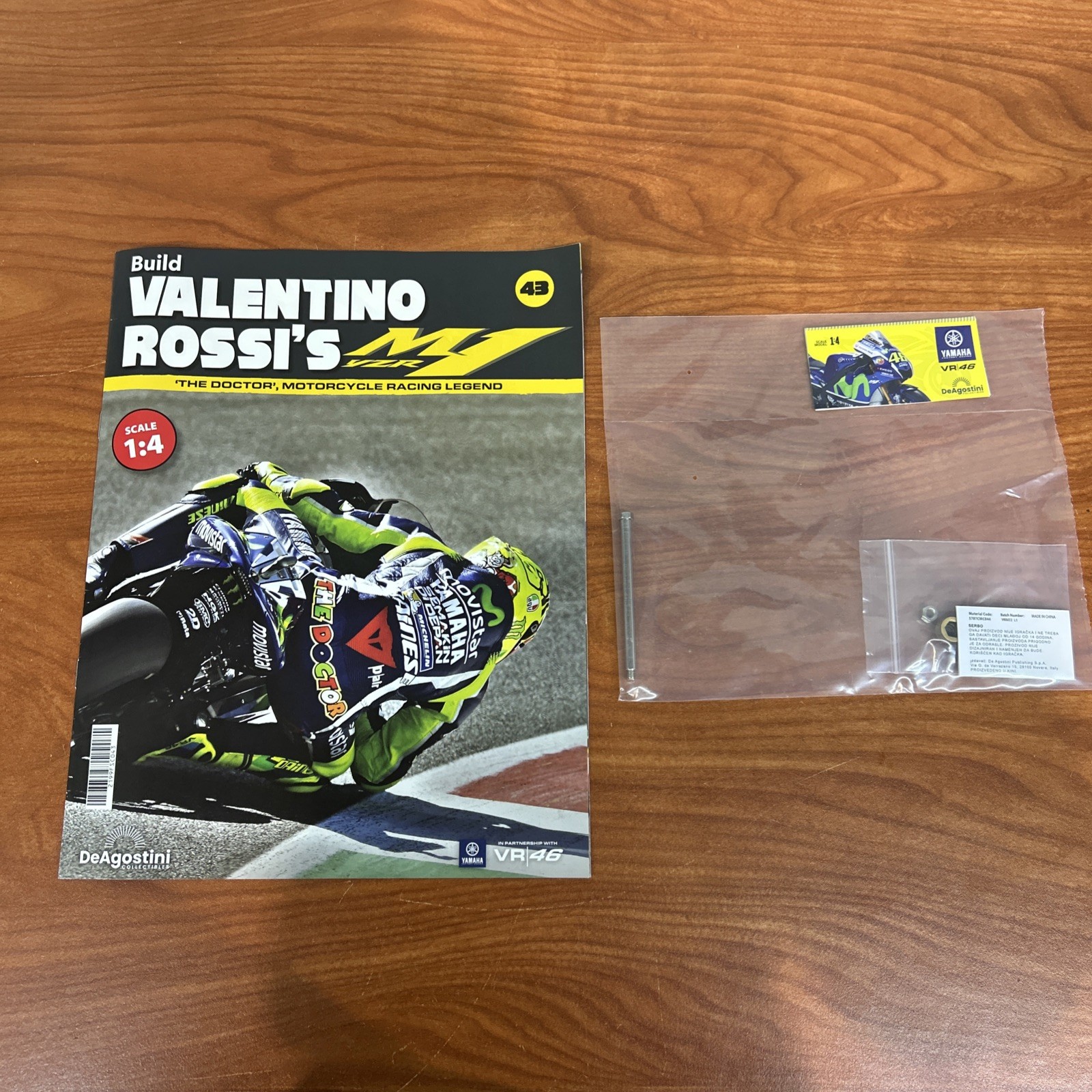 DeAgostini Valentino Rossi 1/4 Yamaha YZR M1 build Up Model Kit #43 Swing arm JD