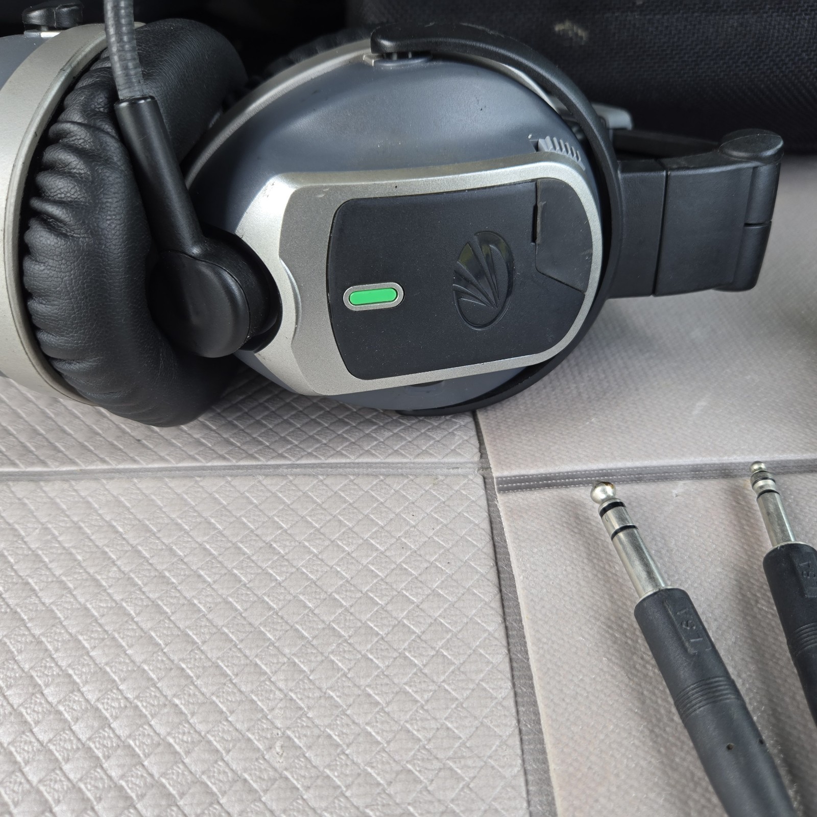 Lightspeed Tango Wireless ANR Aviation Headset Bluetooth With Dual GA Plugs