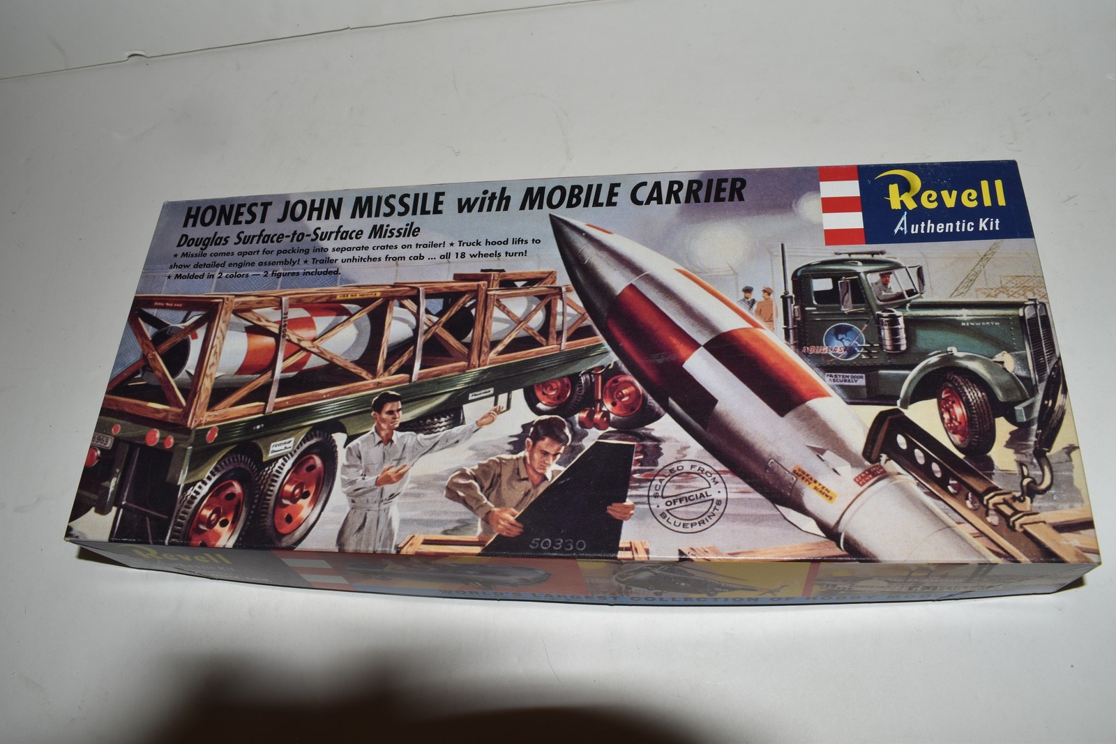 Revell HONEST JOHN Missile w/ Mobile Carrier Model Kit H-1821 (JUY2)