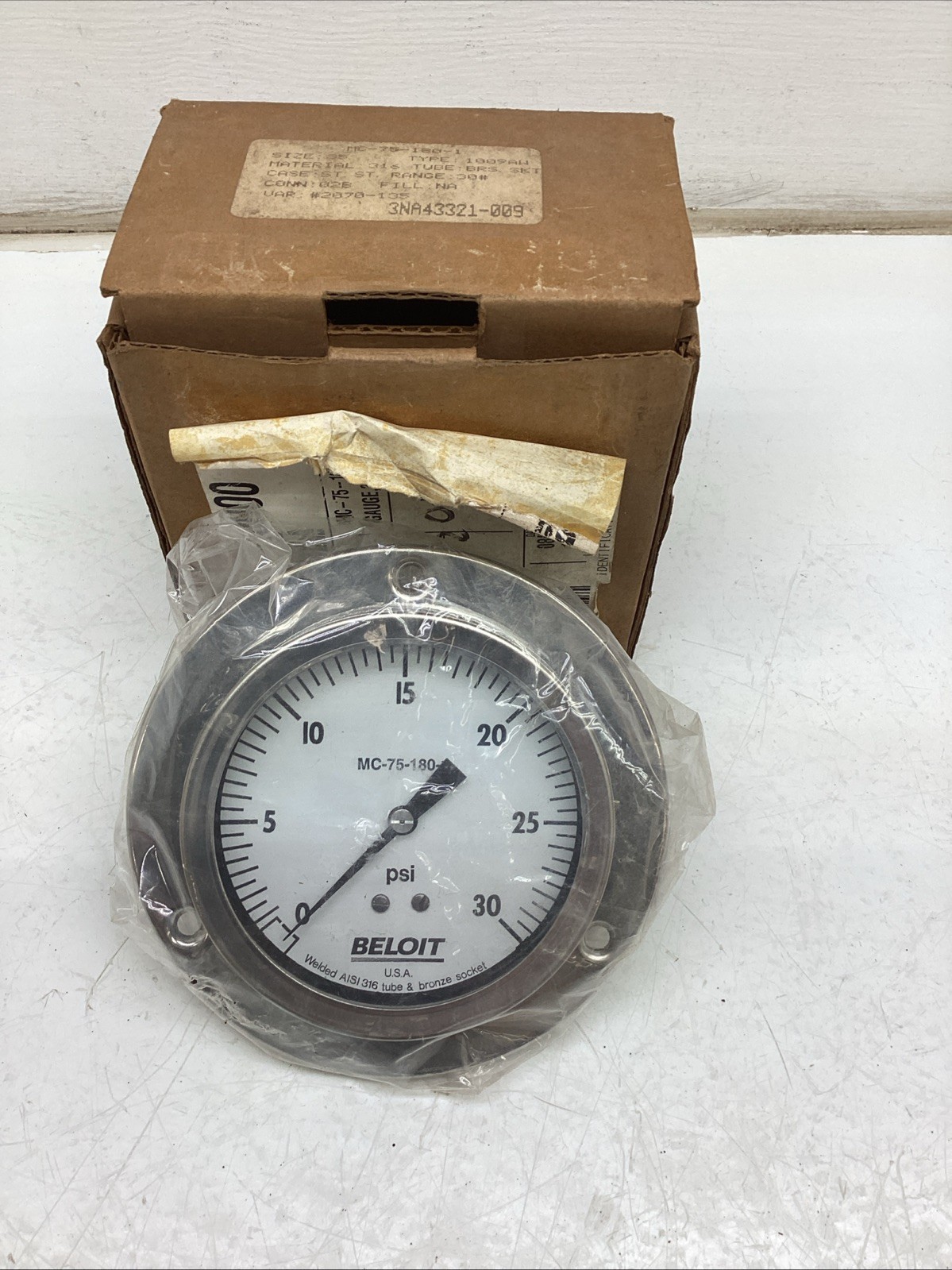 Beloit MC-75-180-1 Pressure Gauge NIB