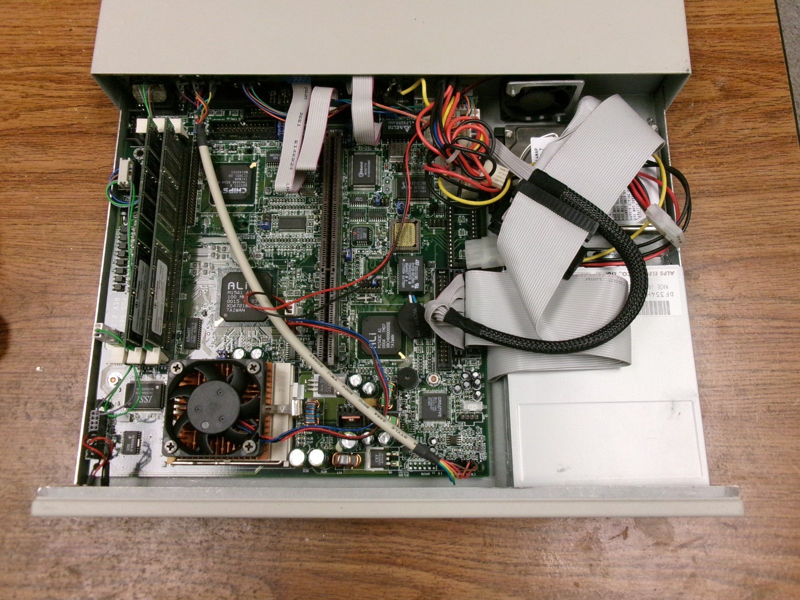 Vintage PREH Windows 98 Computer NEW not working