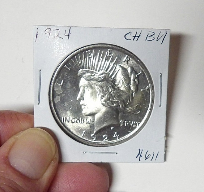 Choice BU 1924-P Peace Silver Dollar Uncirculated Philadelphia Mint (121525)