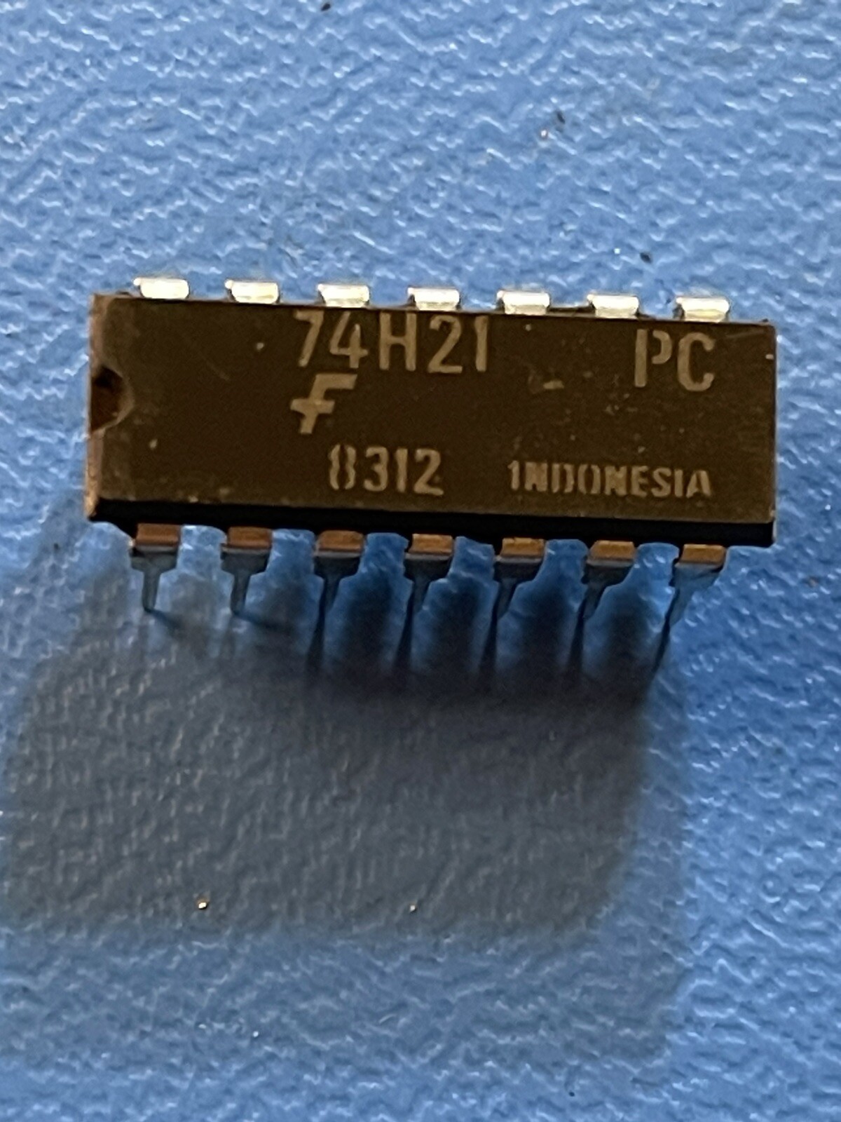 74H21PC IC DUAL 4-INPUT POSITIVE AN GATE FAIRCHILD (5 PER LOT)