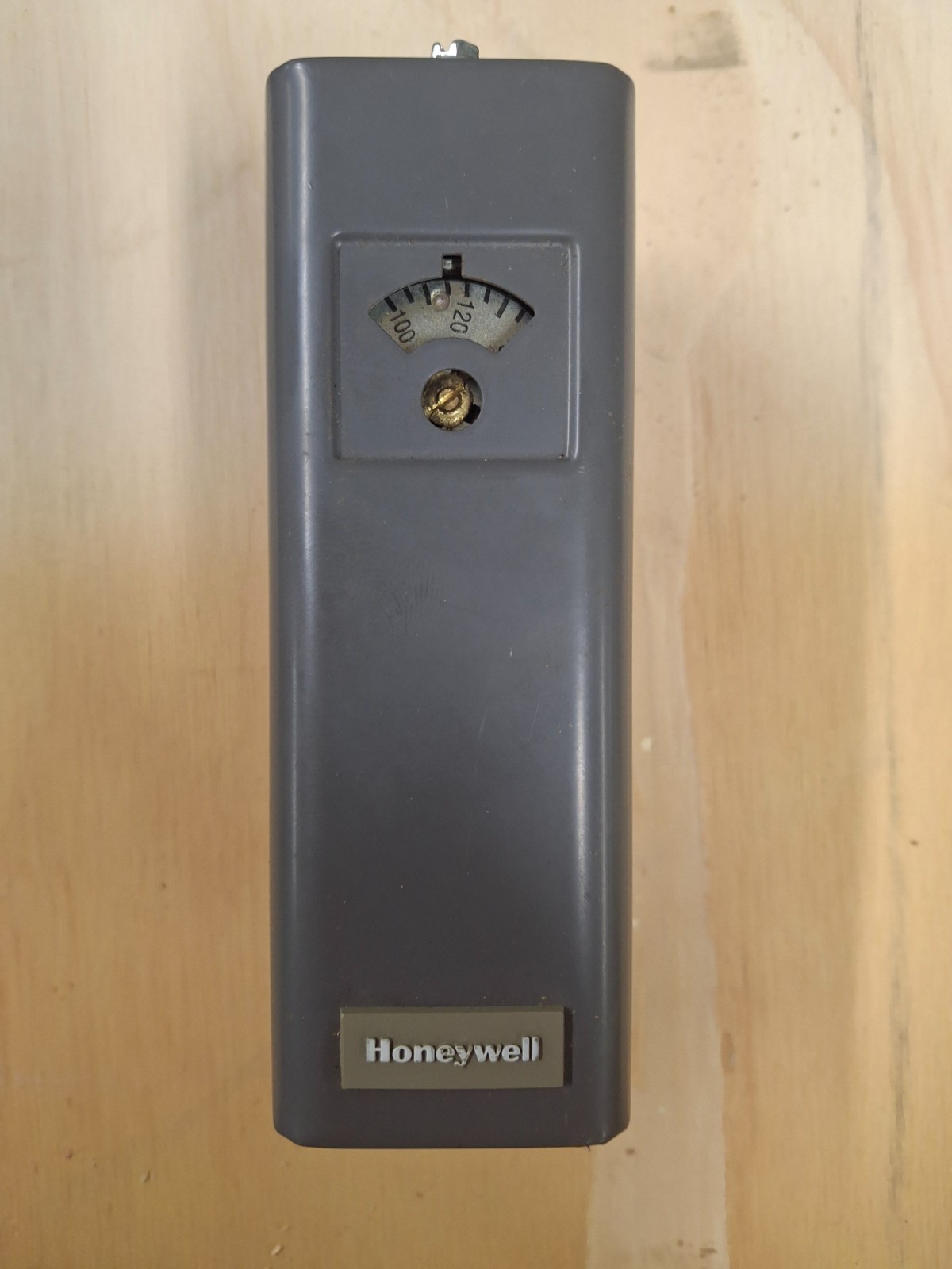 Honeyewll Aquastat L4006A