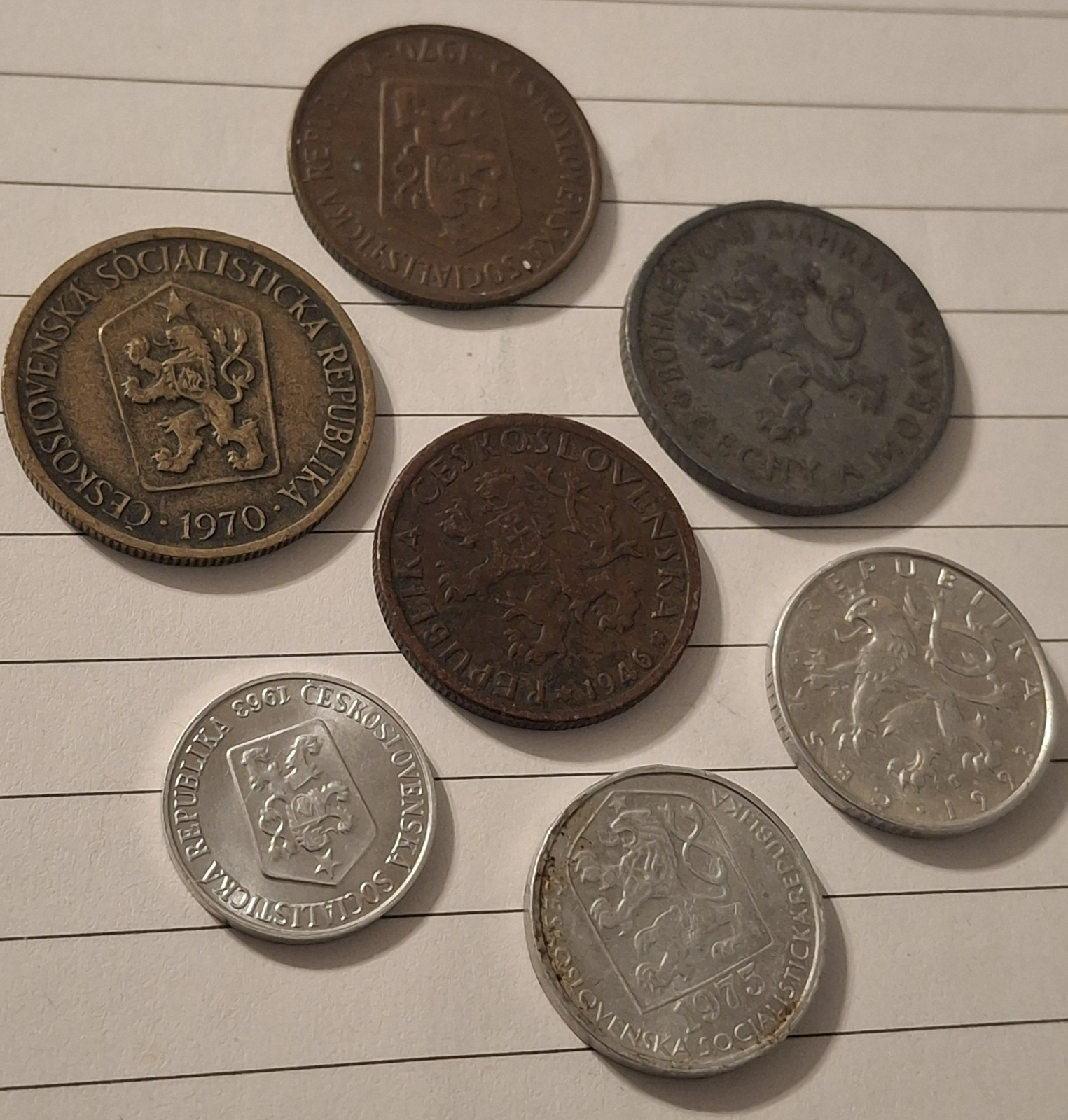 7 Used coins - Czechoslovakian - Various years - Sold together as set