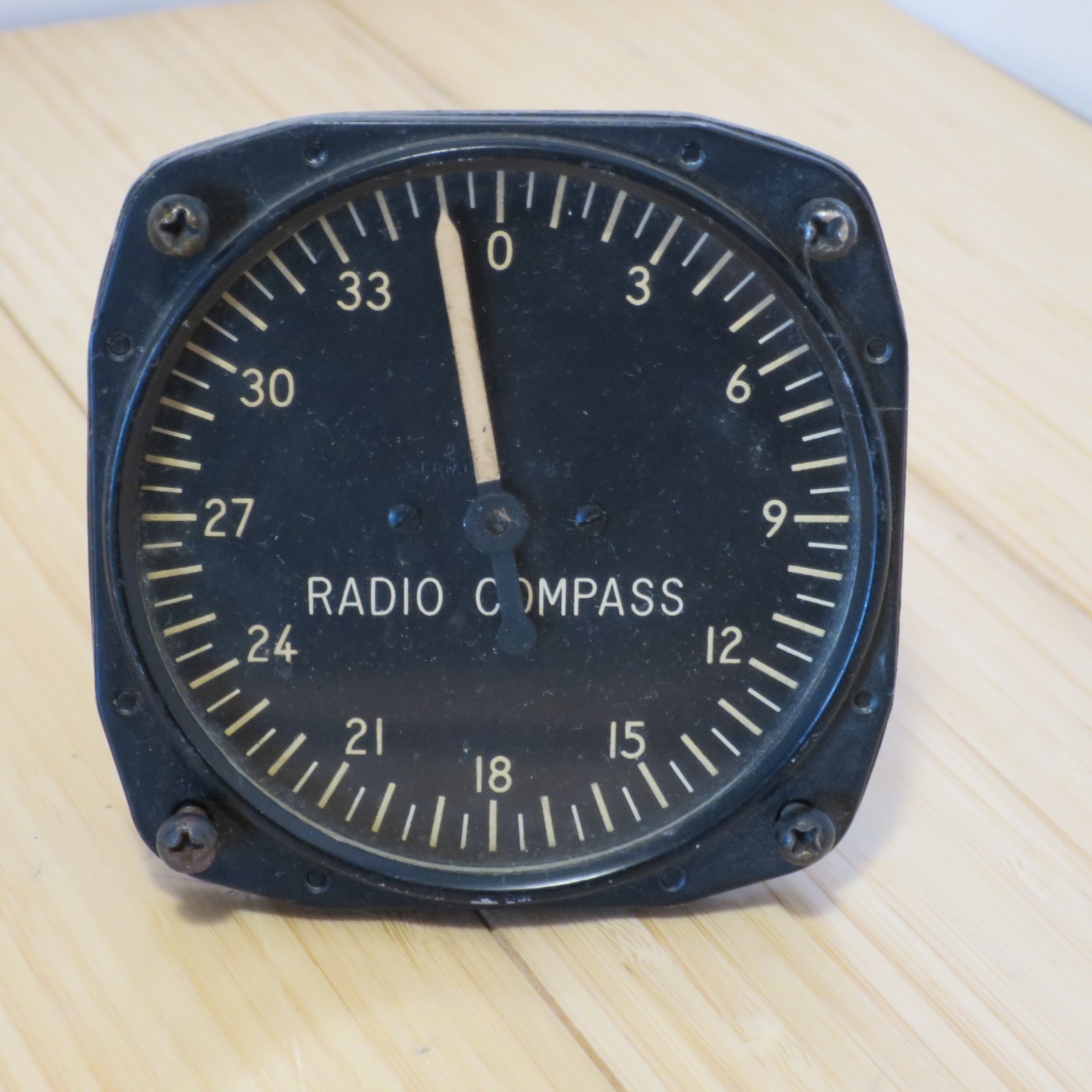 KOLLSMAN 780-871  Ground Inst. Trainer Aircraft Radio Compass (untested)
