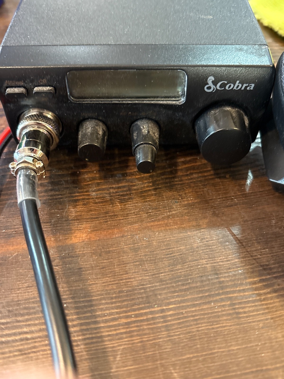Cobra 19 DX IV Compact 40-Channel CB Radio