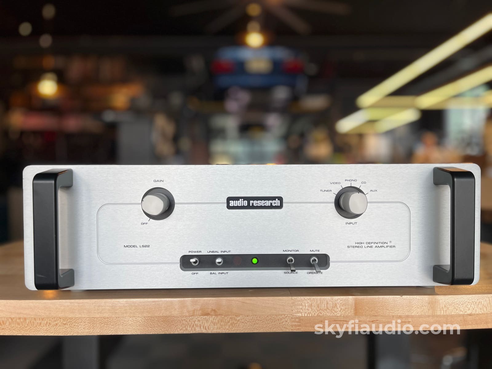 Audio Research LS22 All-Tube Preamplifier with 6 RCA & XLR Inputs