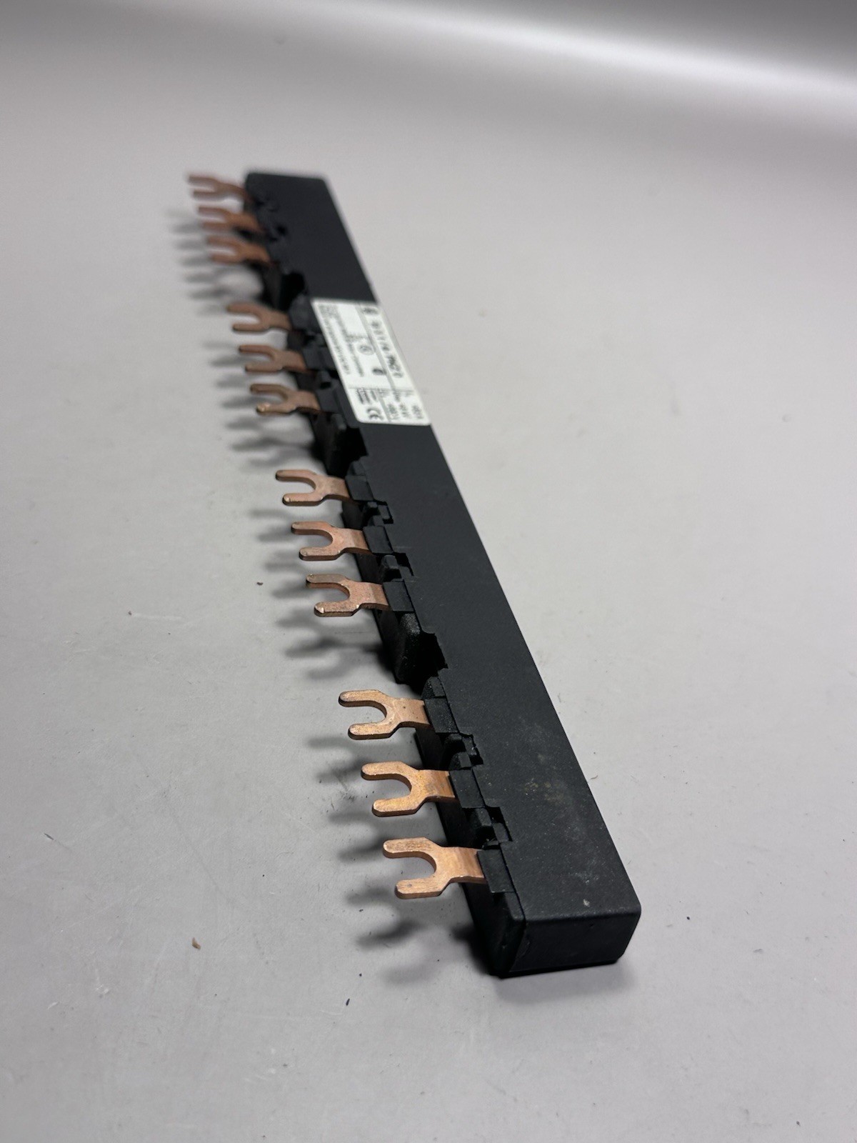 MOELLER B 3.1/4-PKZO TERMINAL BAR