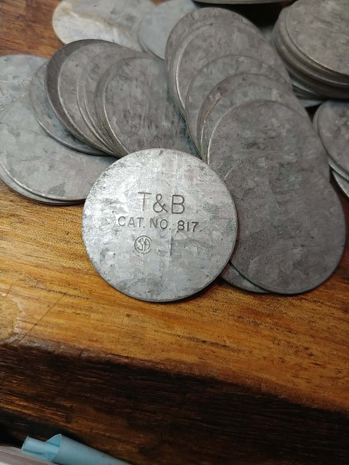 (64) T&B Rigid Conduit Steel 1" Pennies NOS