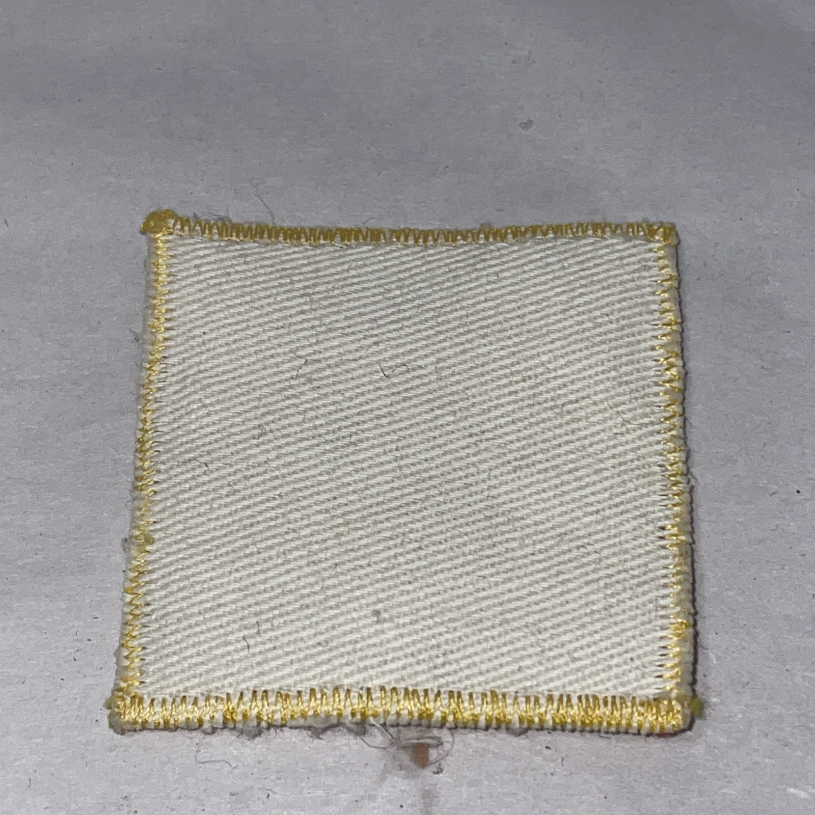 Kuwait Army Artillery Corps Shoulder Patch, Cannon Facing Right