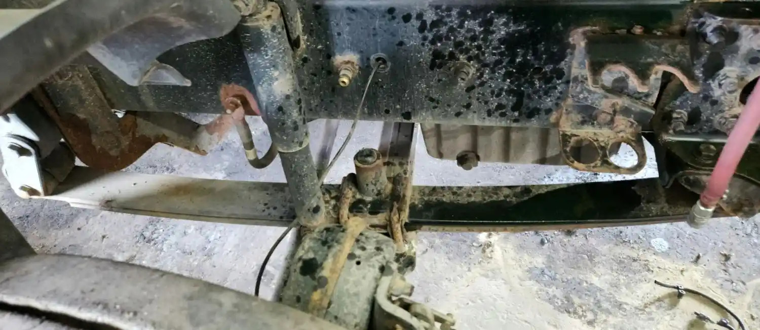 (Used) 2015 Freightliner Cascadia 125, FRONT LEAF SPRINGS Front Leaf & Springs
