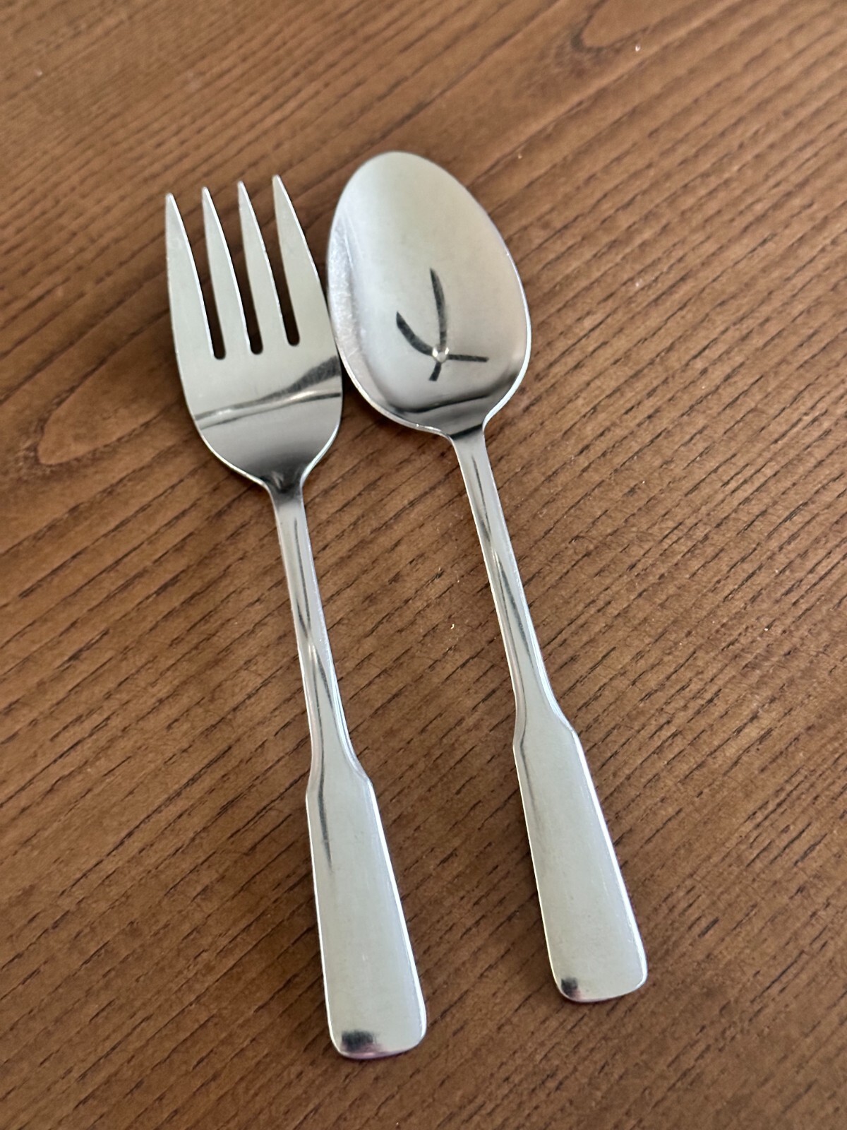 Wm A Rogers Oneida Ltd Stainless FRIENDSHIP/GETTYSBURG 8'' Serving Spoon & Fork