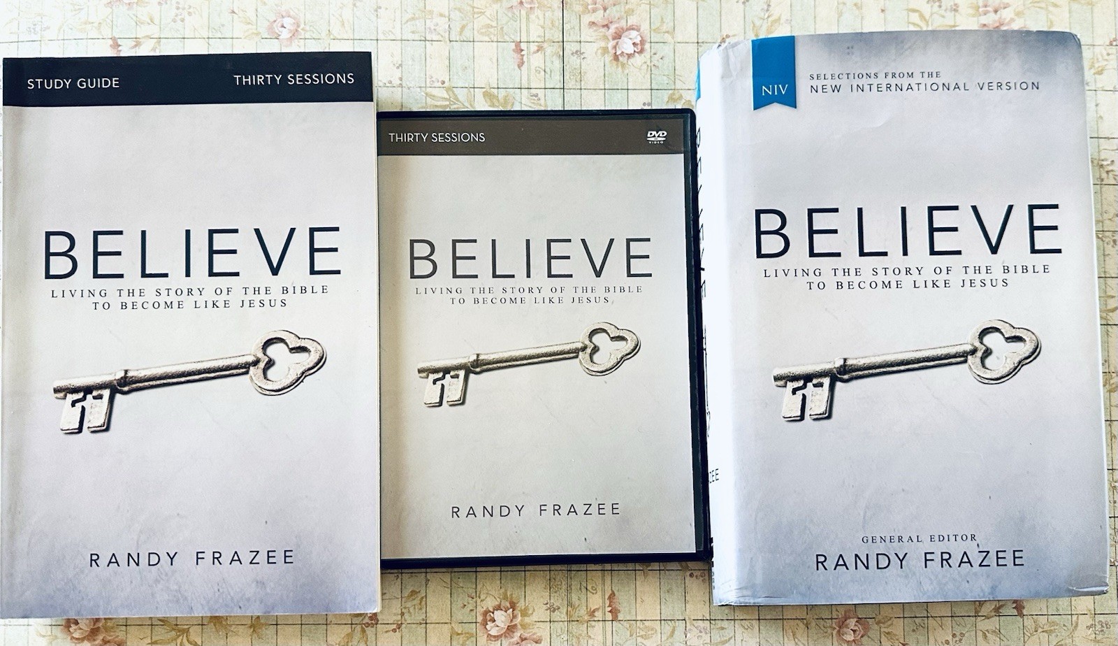 BELIEVE : Living The Story Of The Bible…NIV Book + DVD Bible Study + Guide