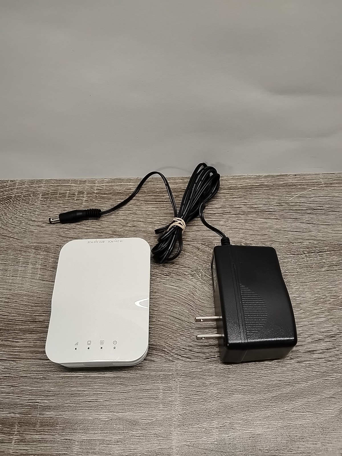 Open Mesh OM2P-HSv4 Access Point with PSU, used, very good condition