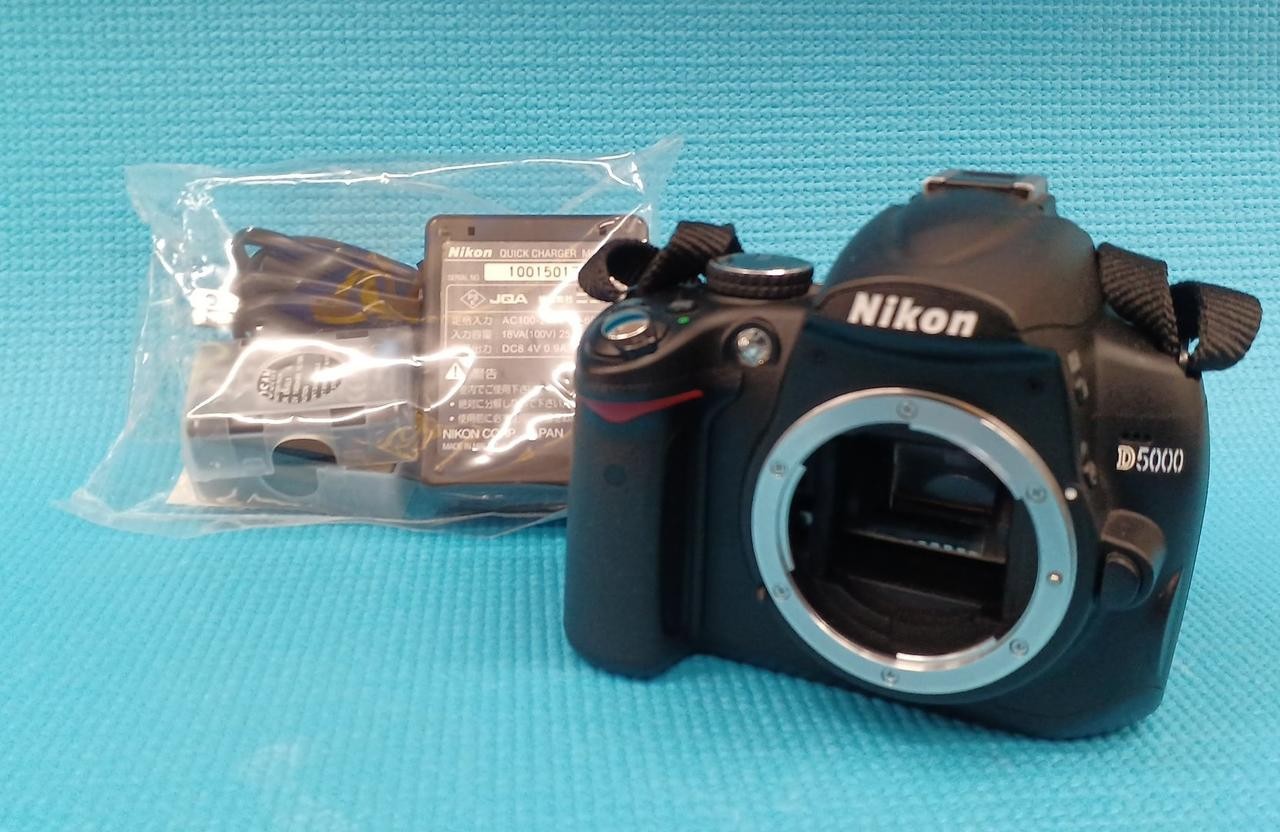 NIKON D5000 201039