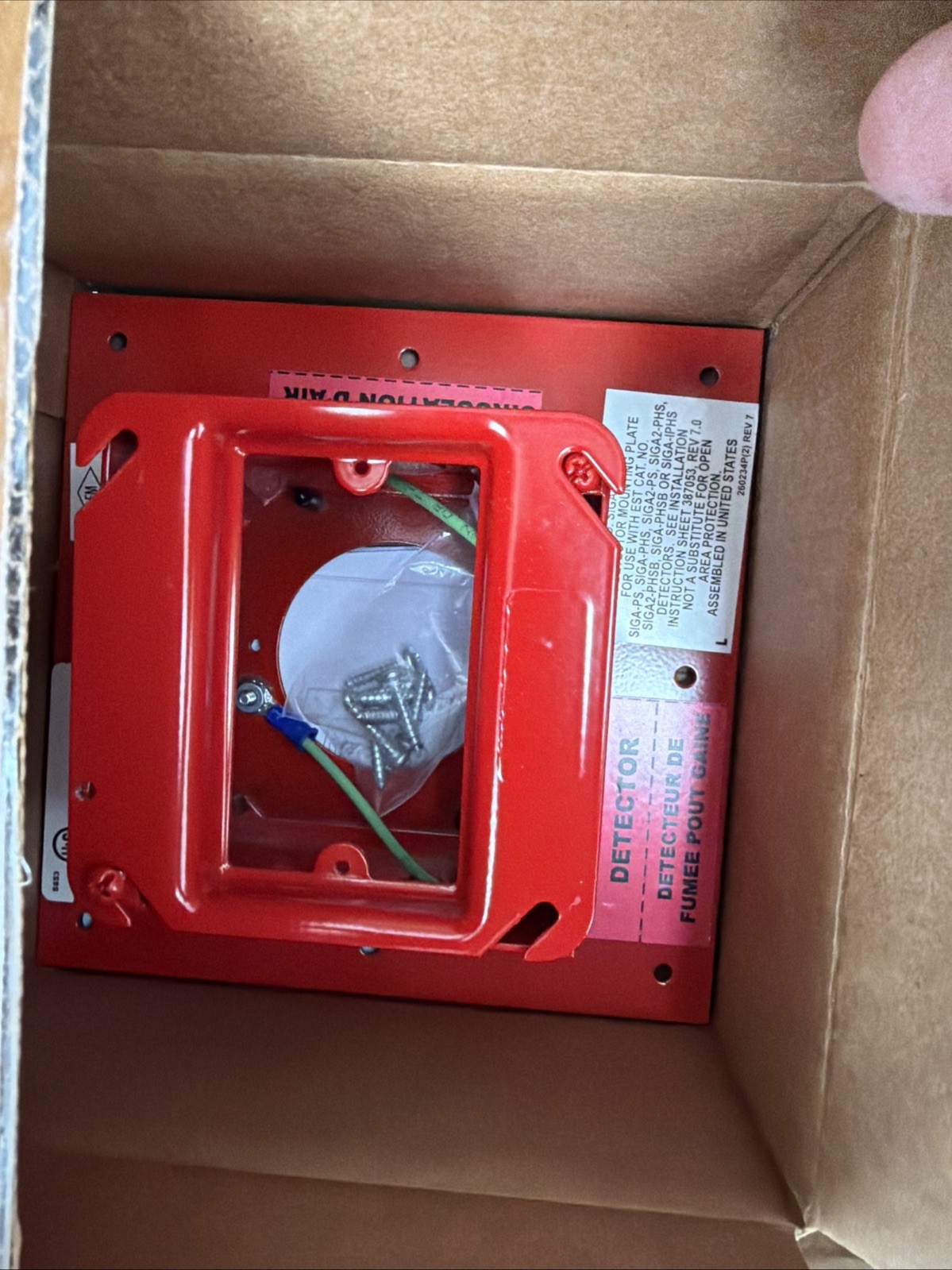 Edwards EST SIGA-DMP Detector Mounting Plate 260242P