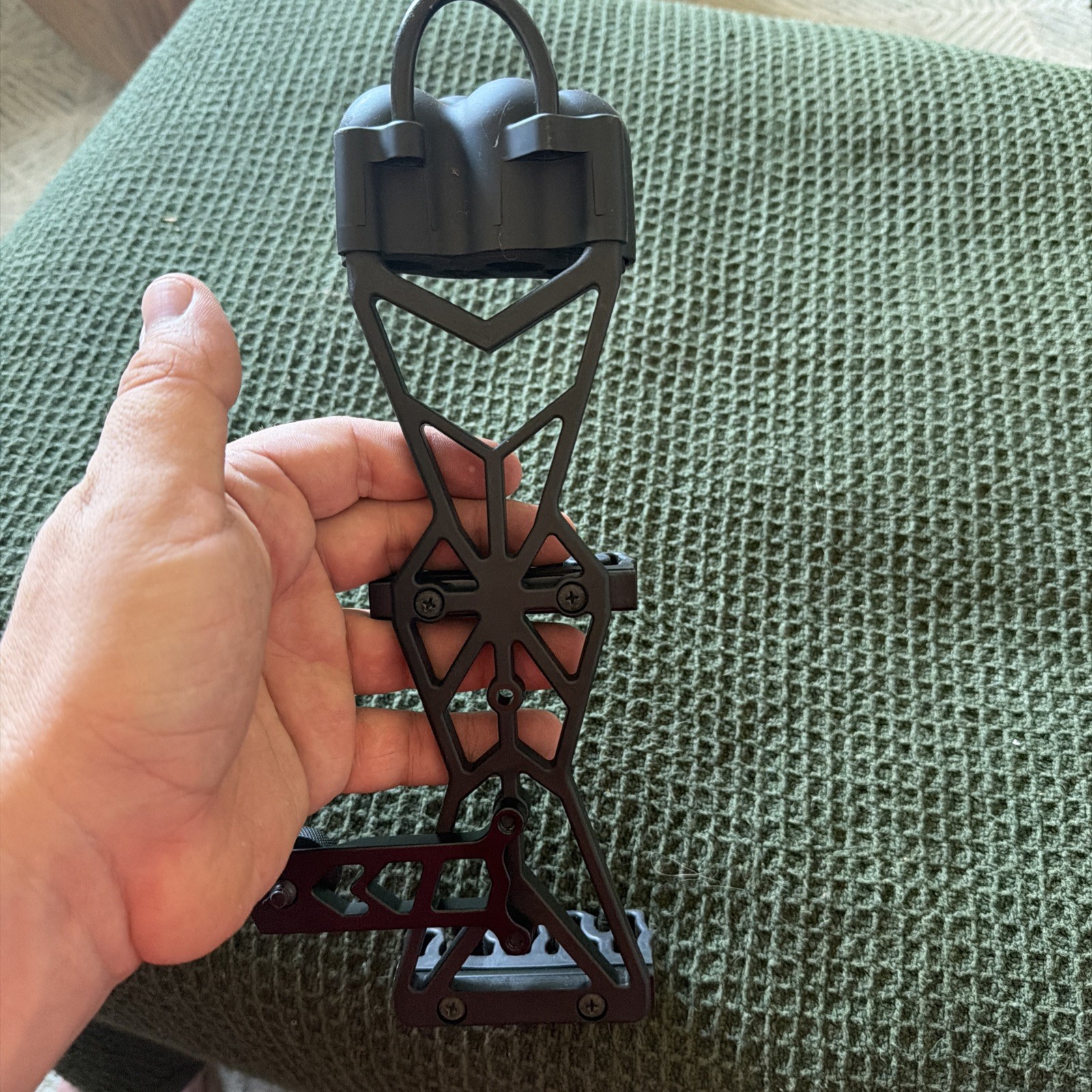 FUSE 4 arrow quiver no mounting hardware!