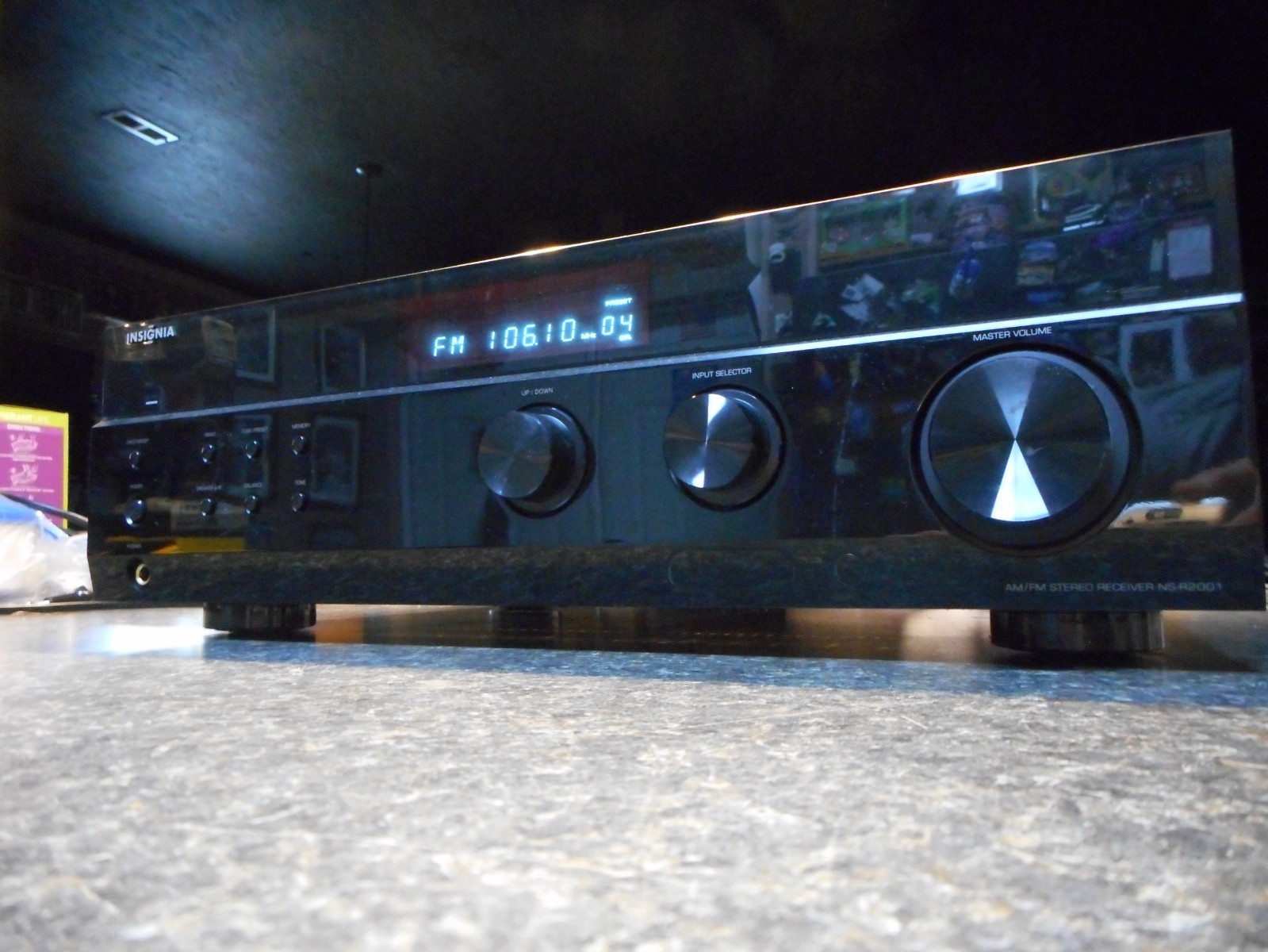 Insignia NS-R2001 AM/FM Stereo Receiver Amplifier Audio Component System