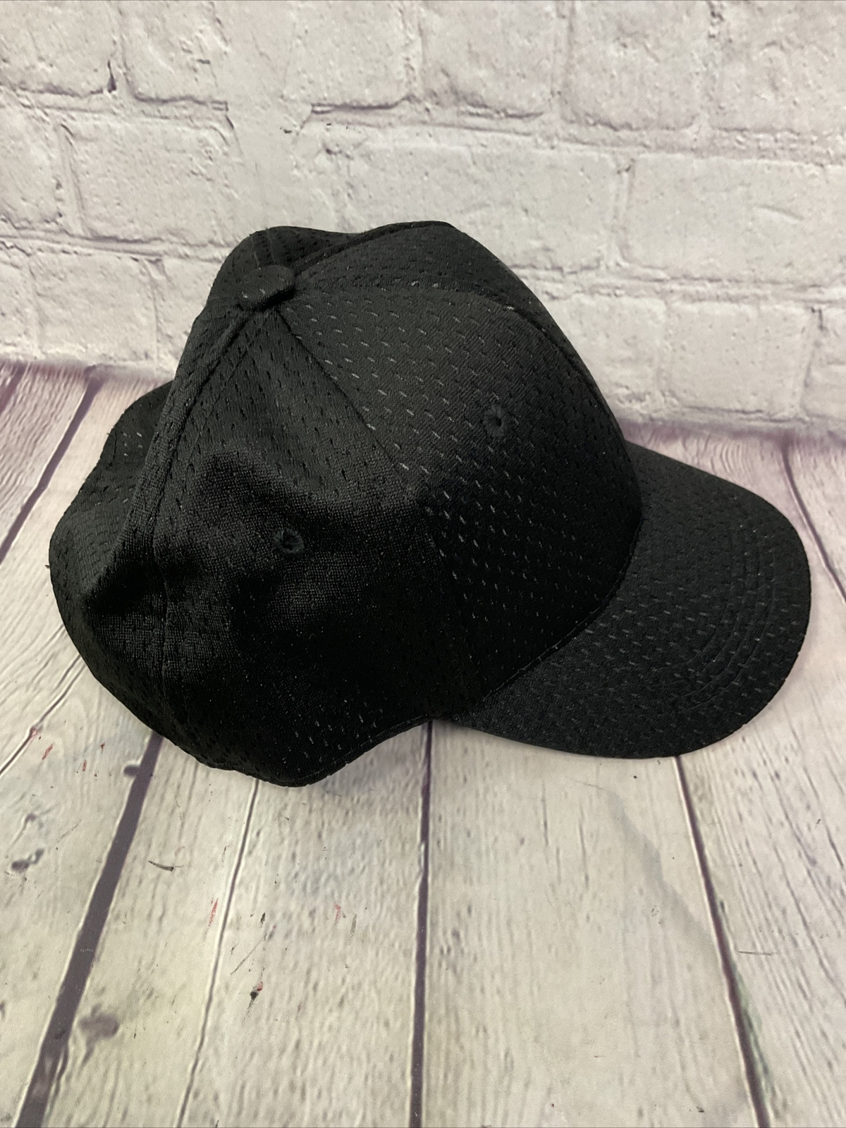 OC Sport Black Hat Adjustable Durable Comfortable New Without Tags