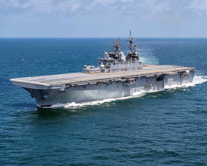 U.S. Navy Aircraft Carrier USS Tripoli (LHA-7)  at sea 8x10 Photo 176