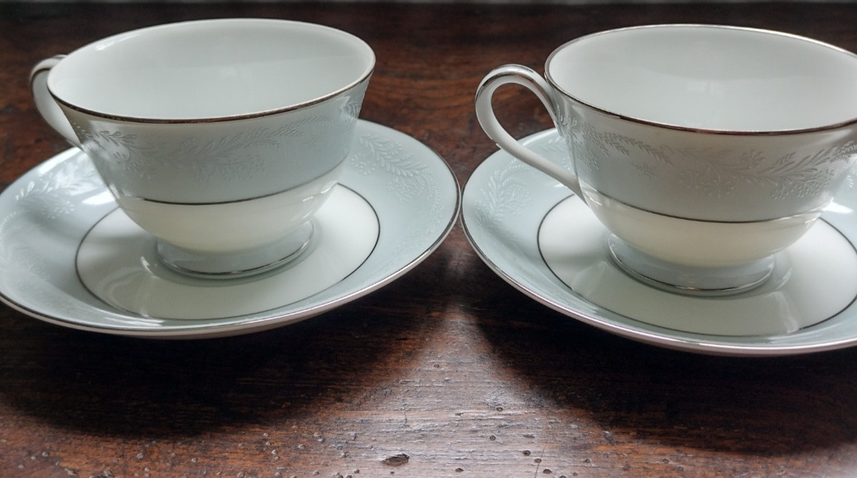 Noritake Fine China Laureate Pattern 5651 Two Cups and Saucers
