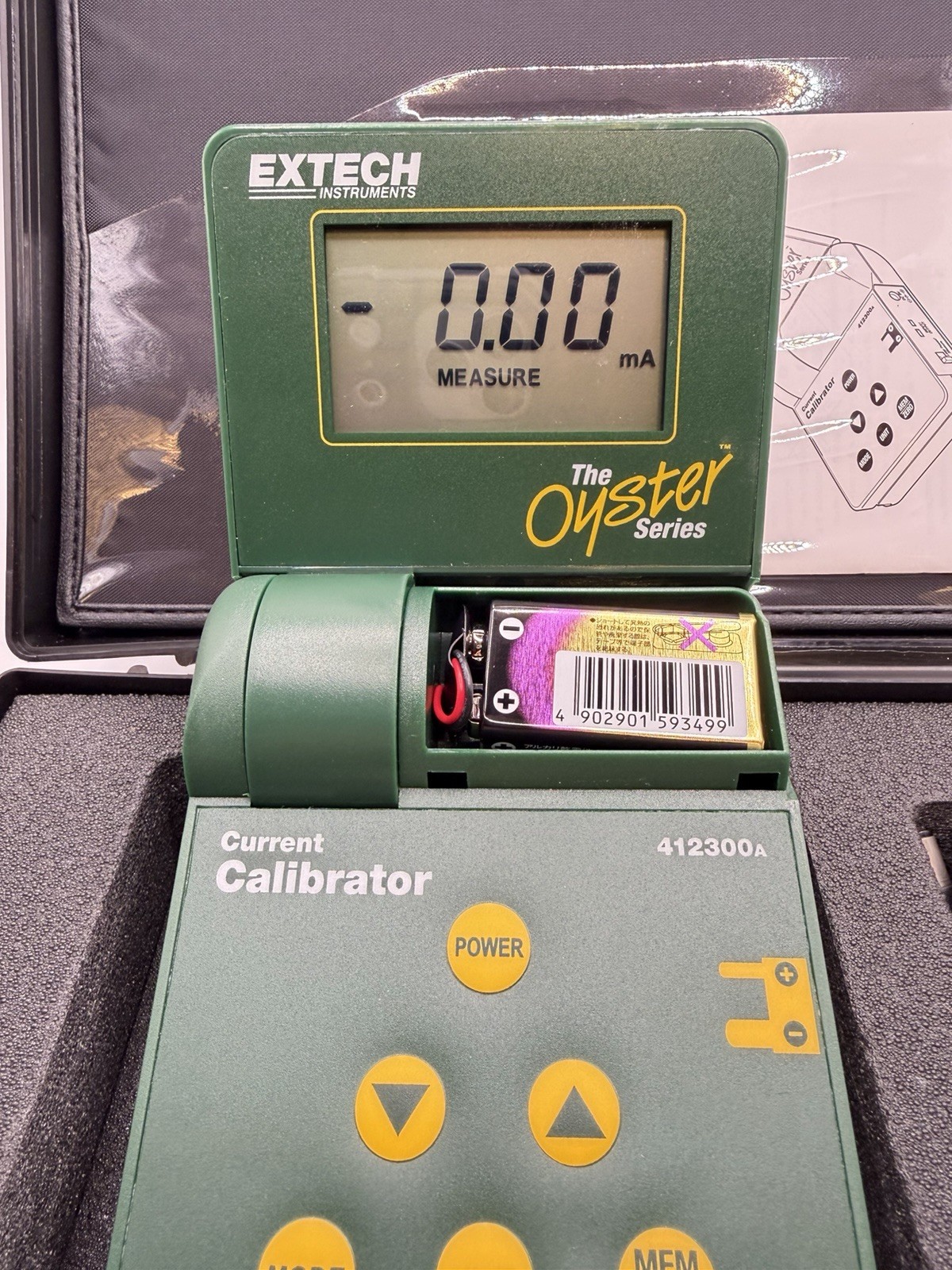 The Oyster current calibrator model 412300