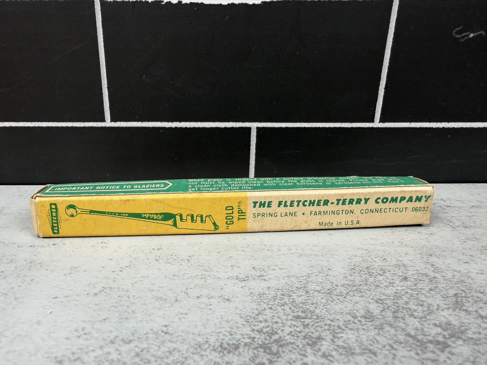 The Fletcher Terry Company Gold Tip Glass Cutter  new