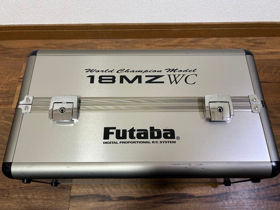 Futaba 18mzwc Mode 2 Rc Transmitter W/ Case