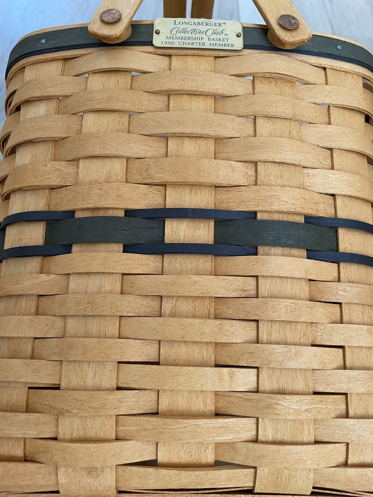 Longaberger 1996 Charter Membership Basket 62839 and Box