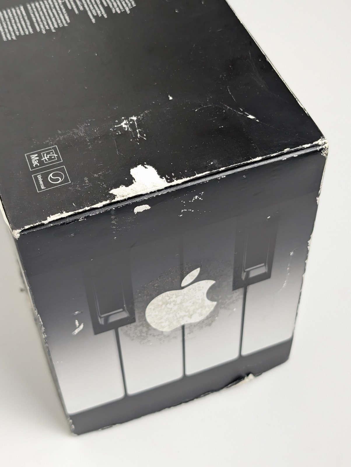 Apple Logic Studio Logic Pro 8 Box Set CDs Manuals Legacy Mac READ