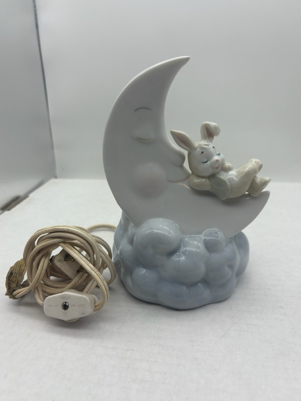 Vintage Porcelain Ceramic Sleeping Bear on The Moon Nursery Night Light Cute