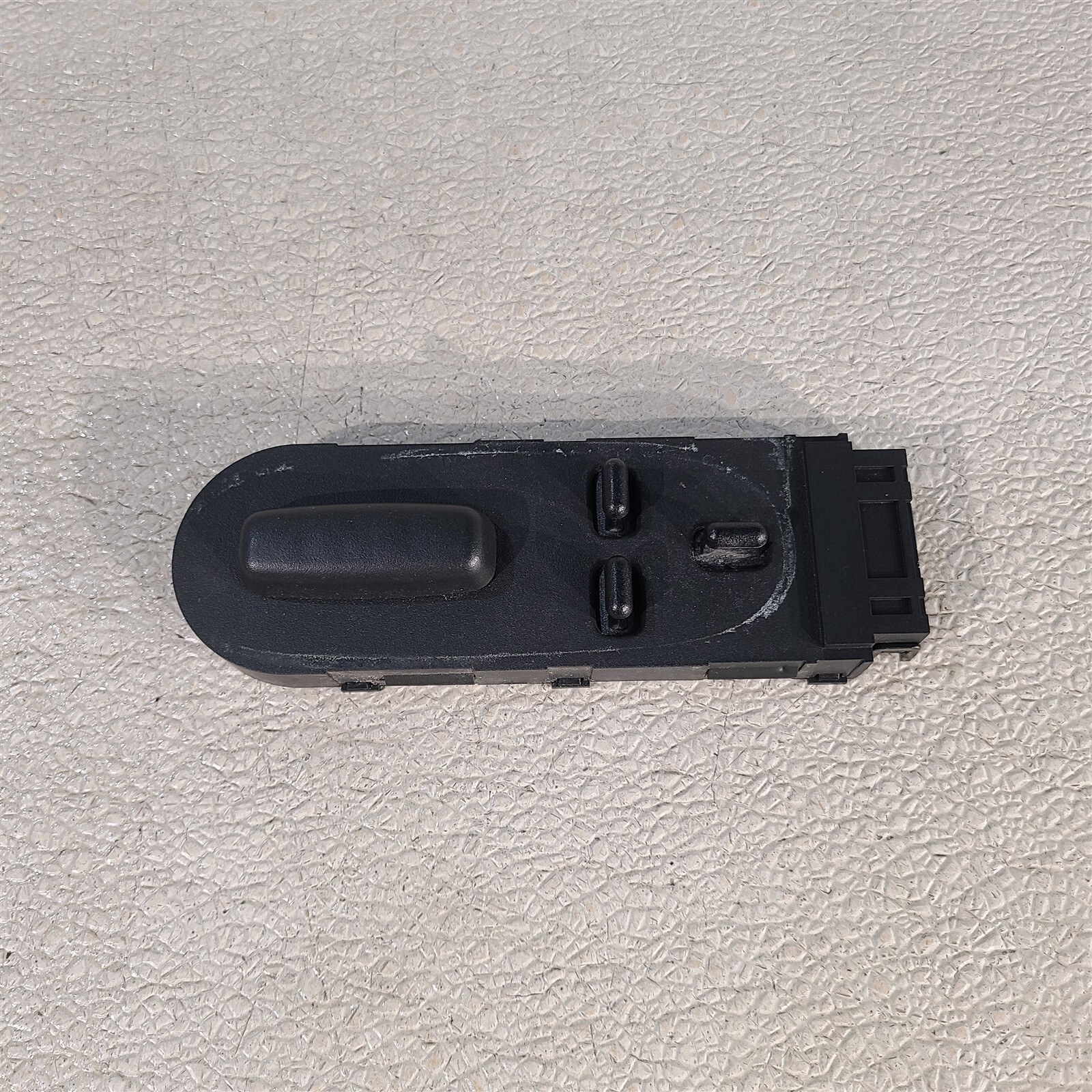 97-04 Corvette C5 Seat Control Switch Left Or Right 12135158 Oem M127954