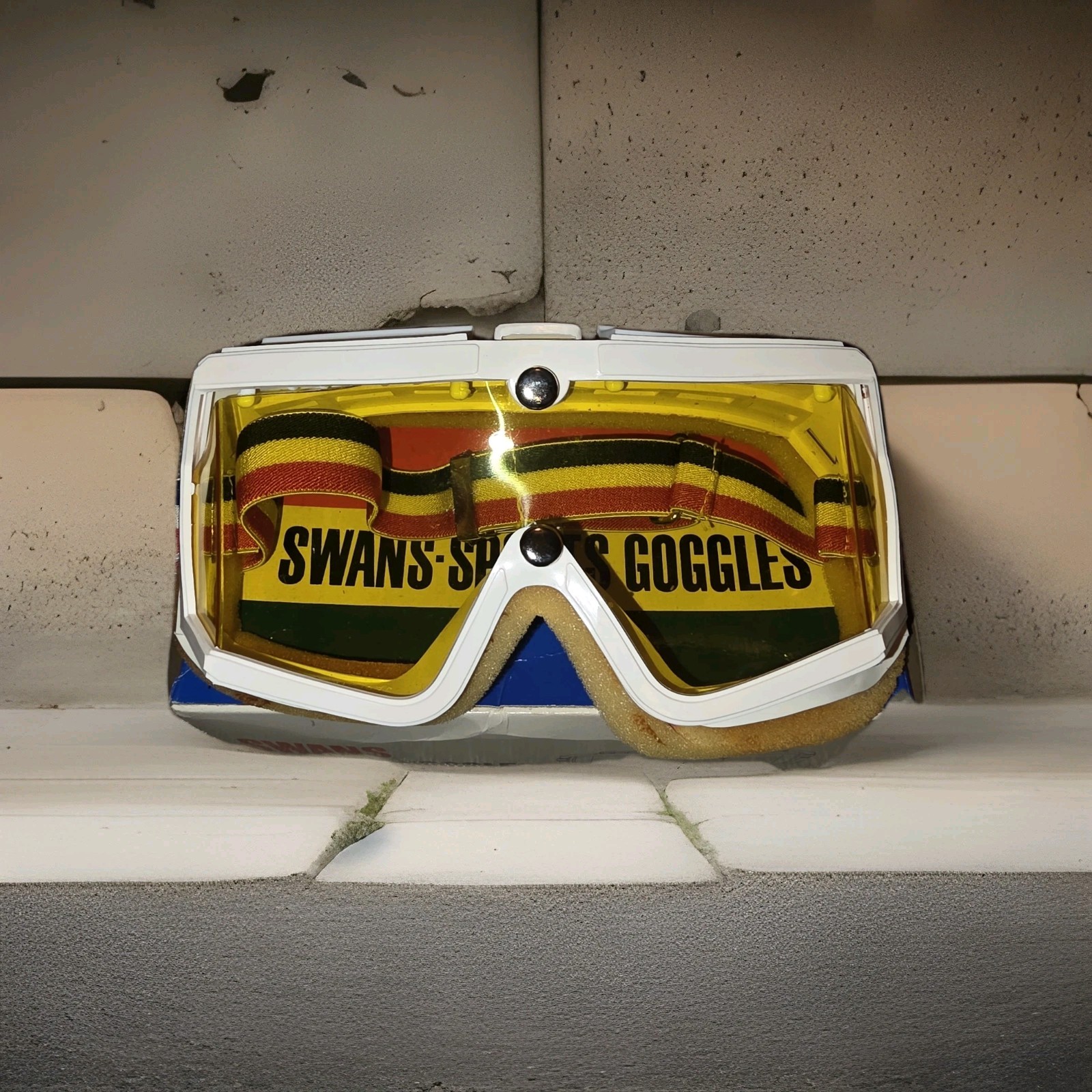 Vtg SWANS S-112 Sports Goggles Yellow Xtra Lens w/ OG Box New Old Stock AS IS