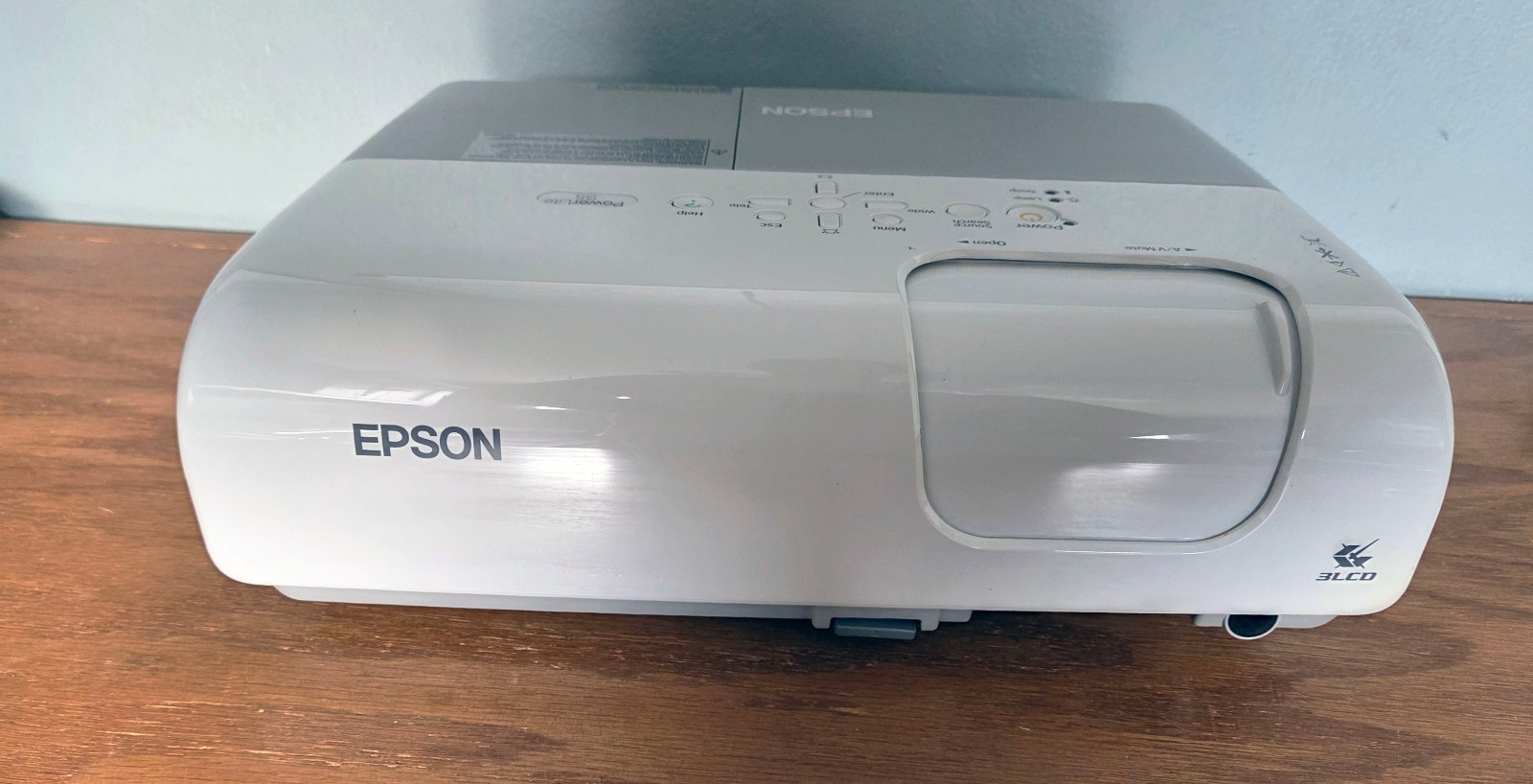 Epson EMP-S5 LCD Projector With Cables and Carry Bag - Working. No Remote