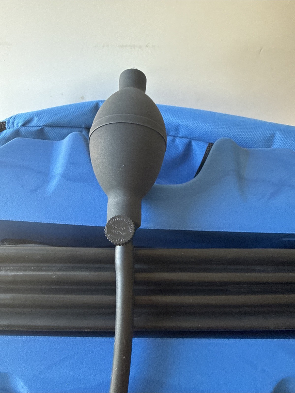 Pronex Pneumatic Cervical Traction System Device & Bag Size "L" Pre-owned