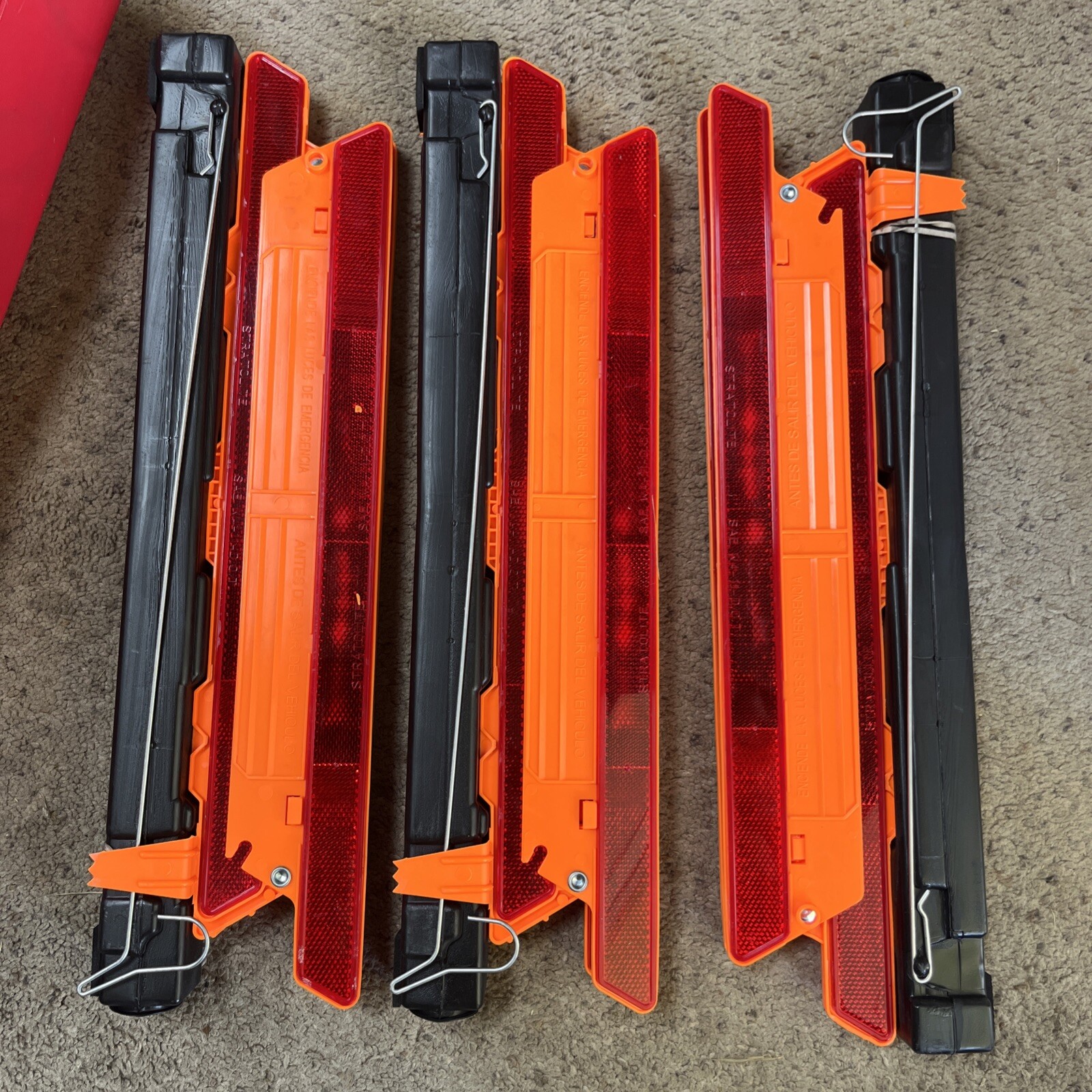 Cortina 18 Inch Hi-Vis Orange 3 Triangle Roadside Emergency Kit