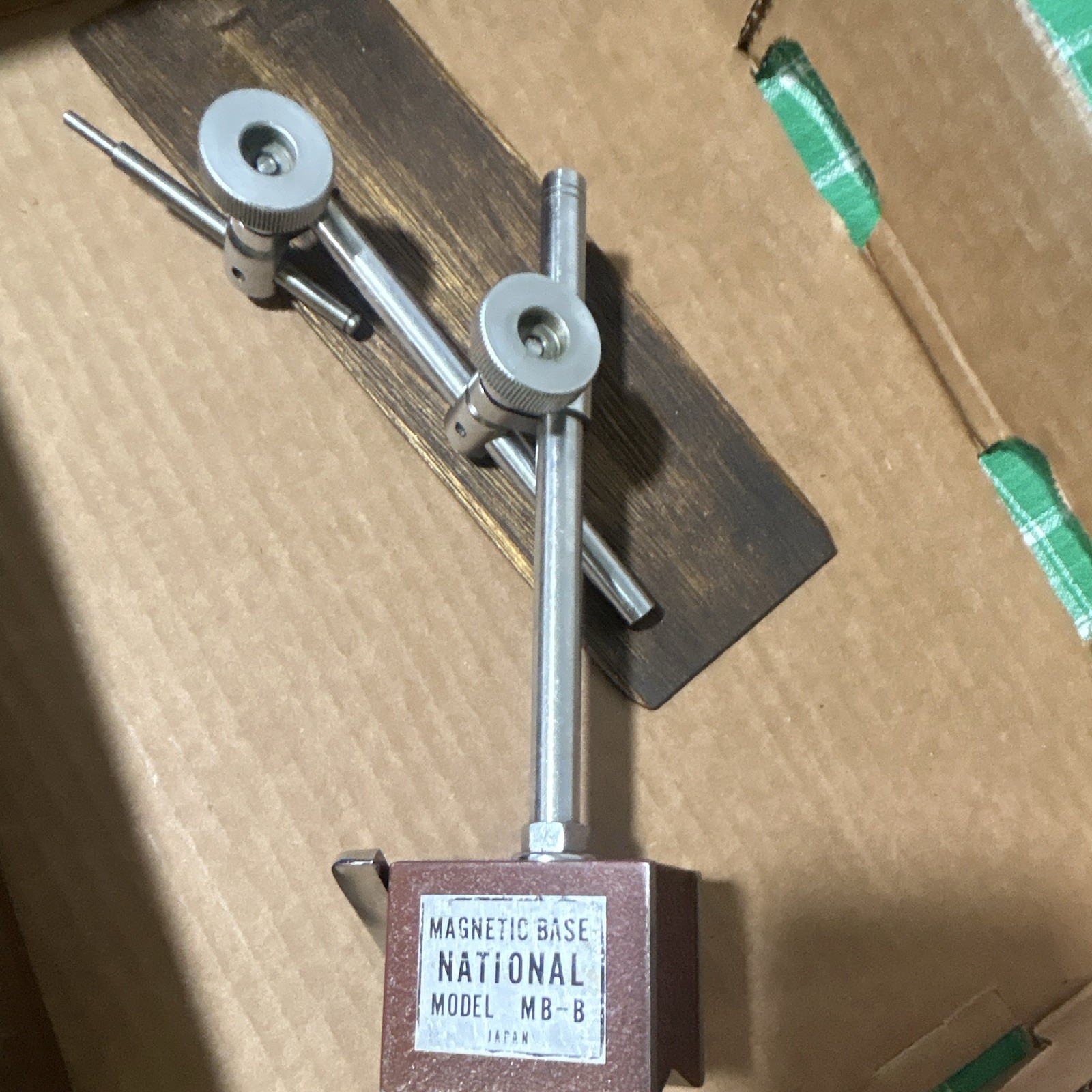 National Magnetic Base Indicator Holder, Adjustable Arm, Model MB-B