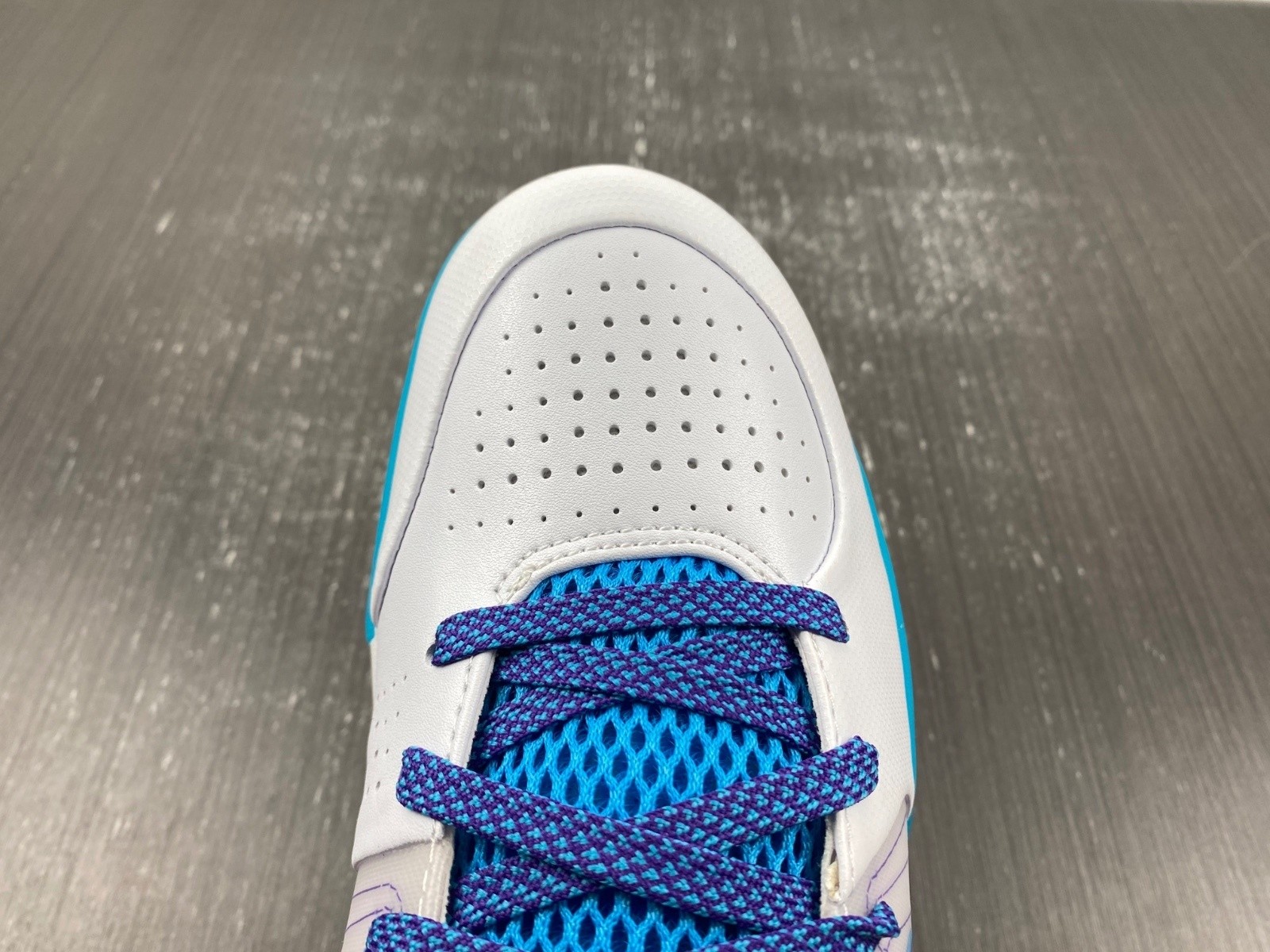 AV6339-100 Kobe 4 Protro Draft Day 2019. DS