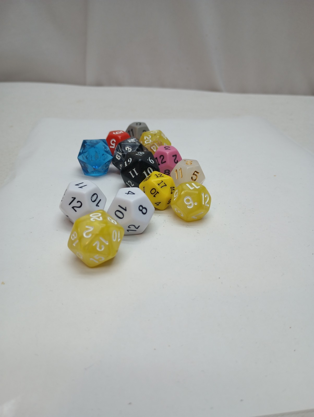 dungeons and dragons 13 Dice Lot