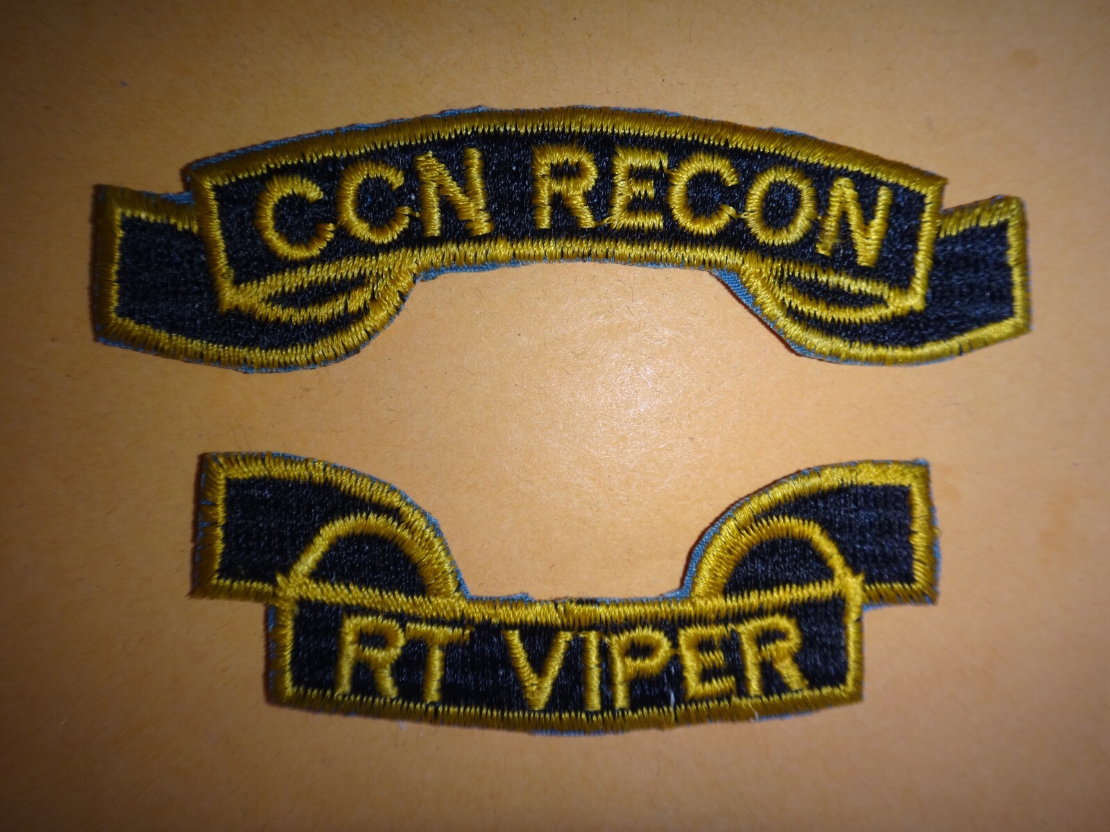 2 Vietnam War US 5th SFG Patches: CCN RECON and RT VIPER