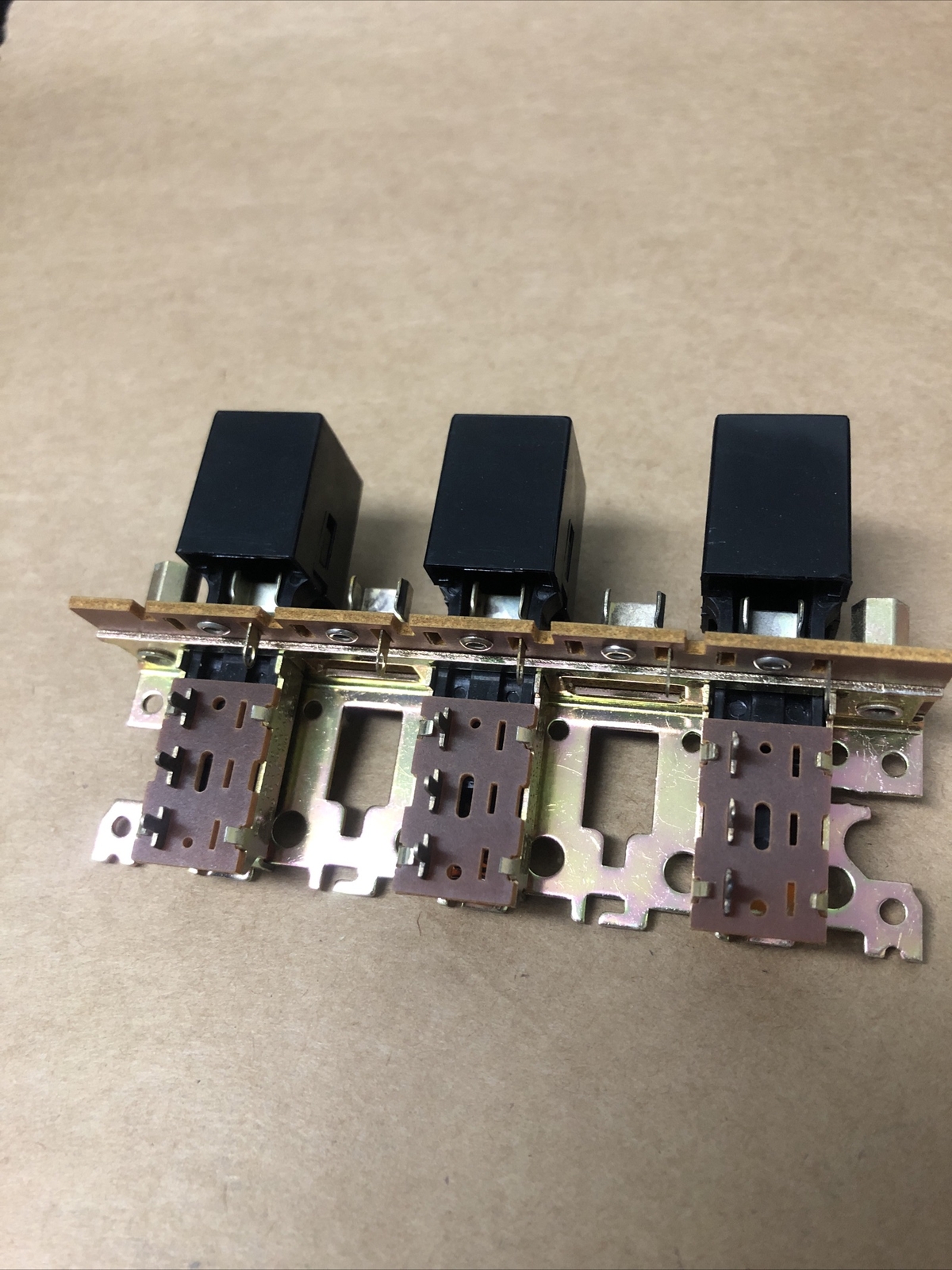 SWITCH CRAFT PART# 25S1531A