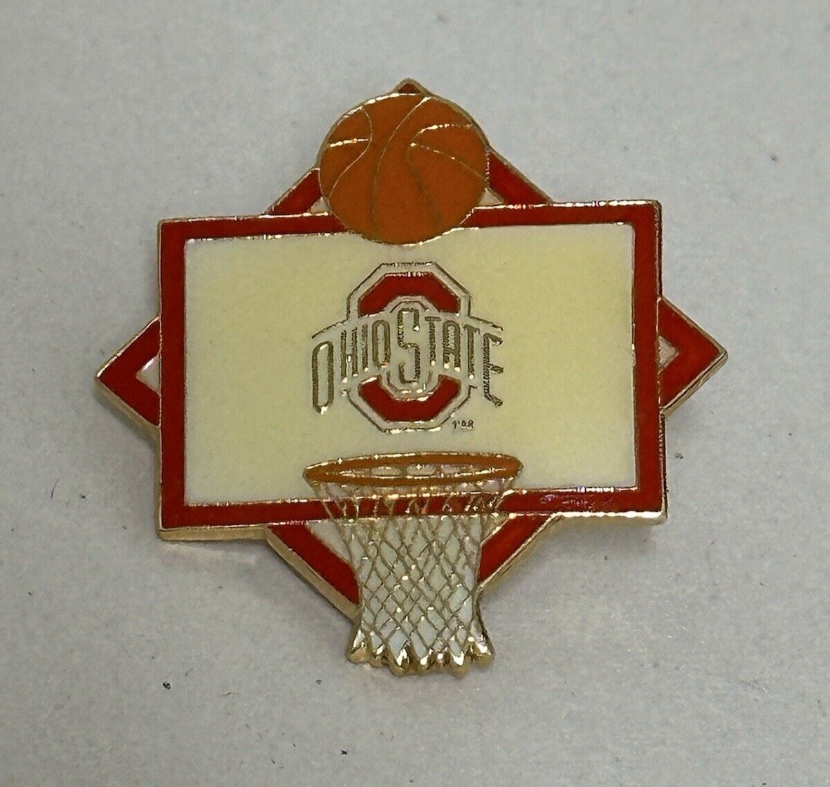 OHIO STATE BUCKEYES Lapel Pin Pinback Basketball Vintage