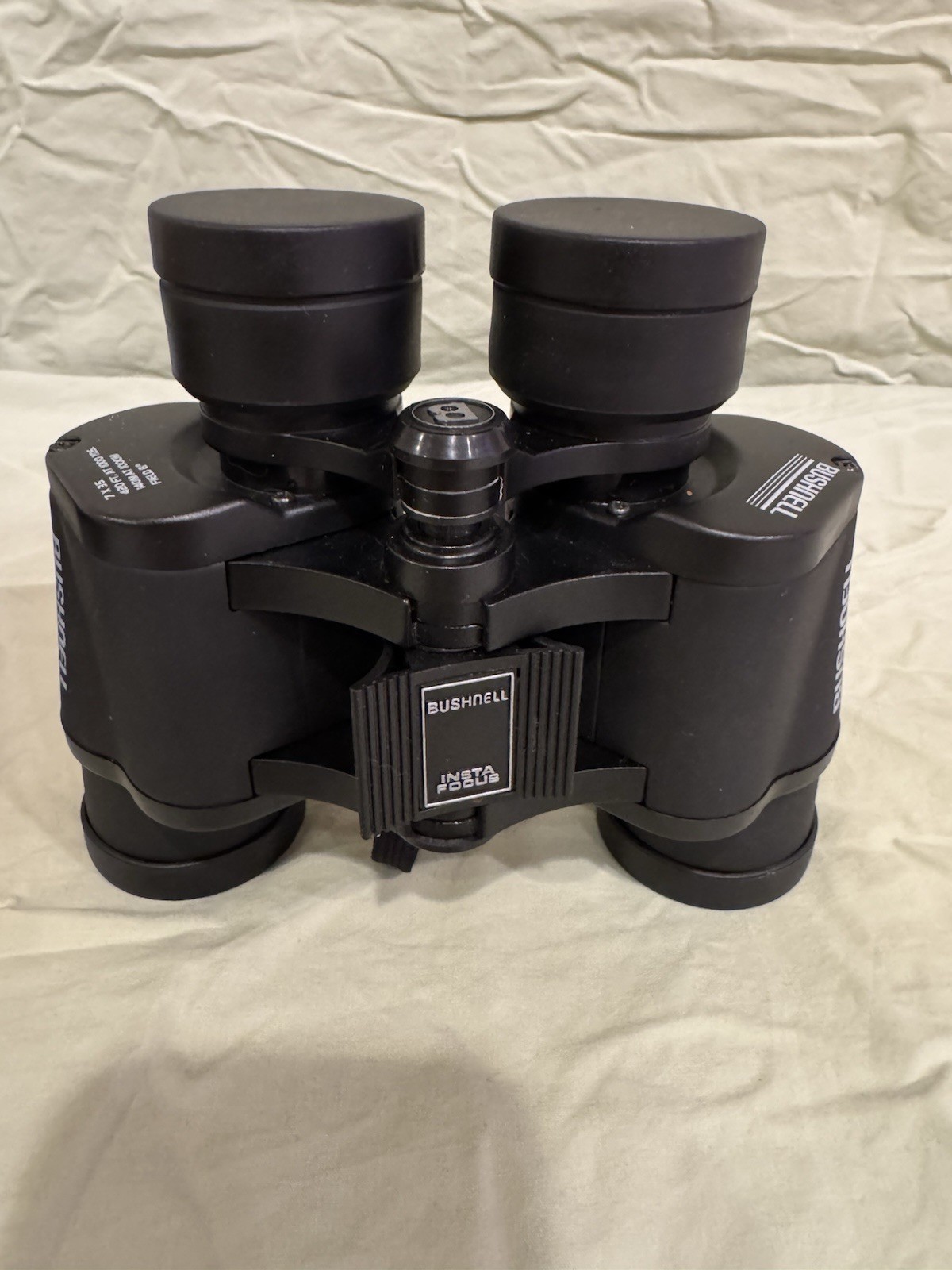 Bushnell  7x35 Binoculars Instafocus With Carrying Case