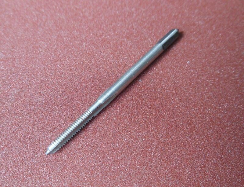 1Pcs Metric Right Hand Tap M3.9X0.7mm Taps Threading 3.9mmX0.7mm pitch